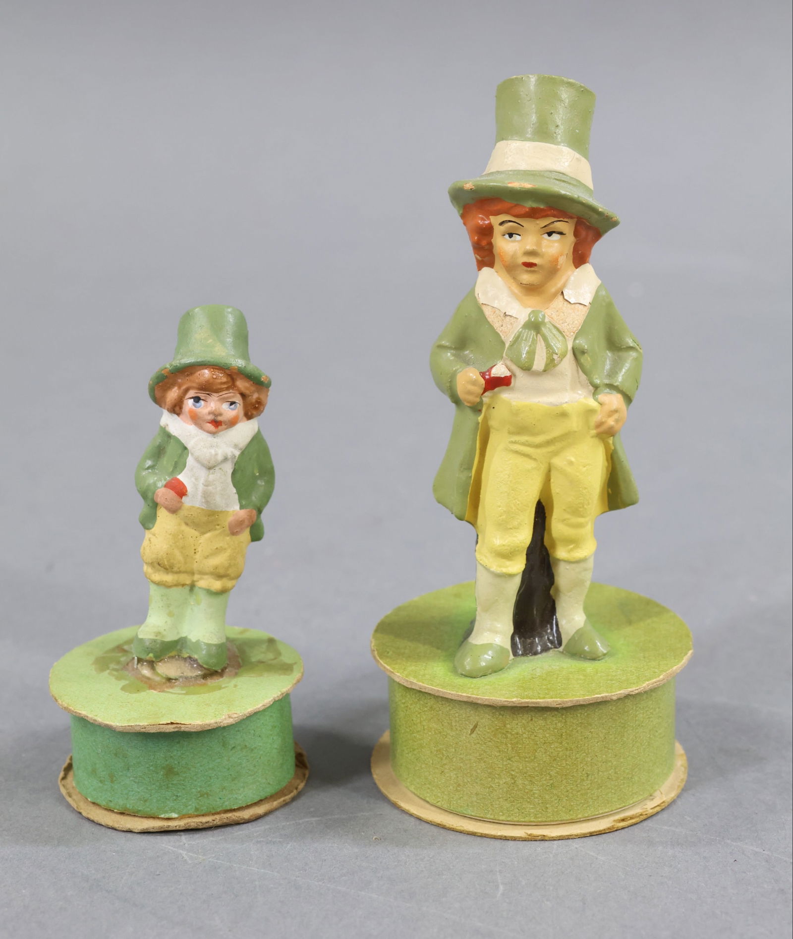 HOLIDAY/NOVELTIES. - 8