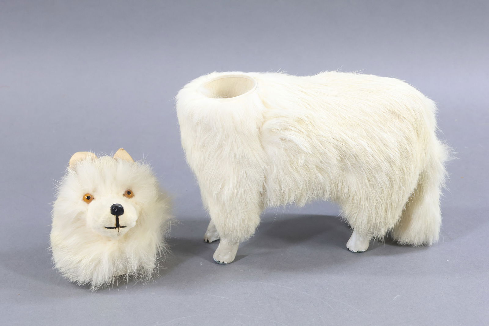 HOLIDAY/NOVELTIES. - 3