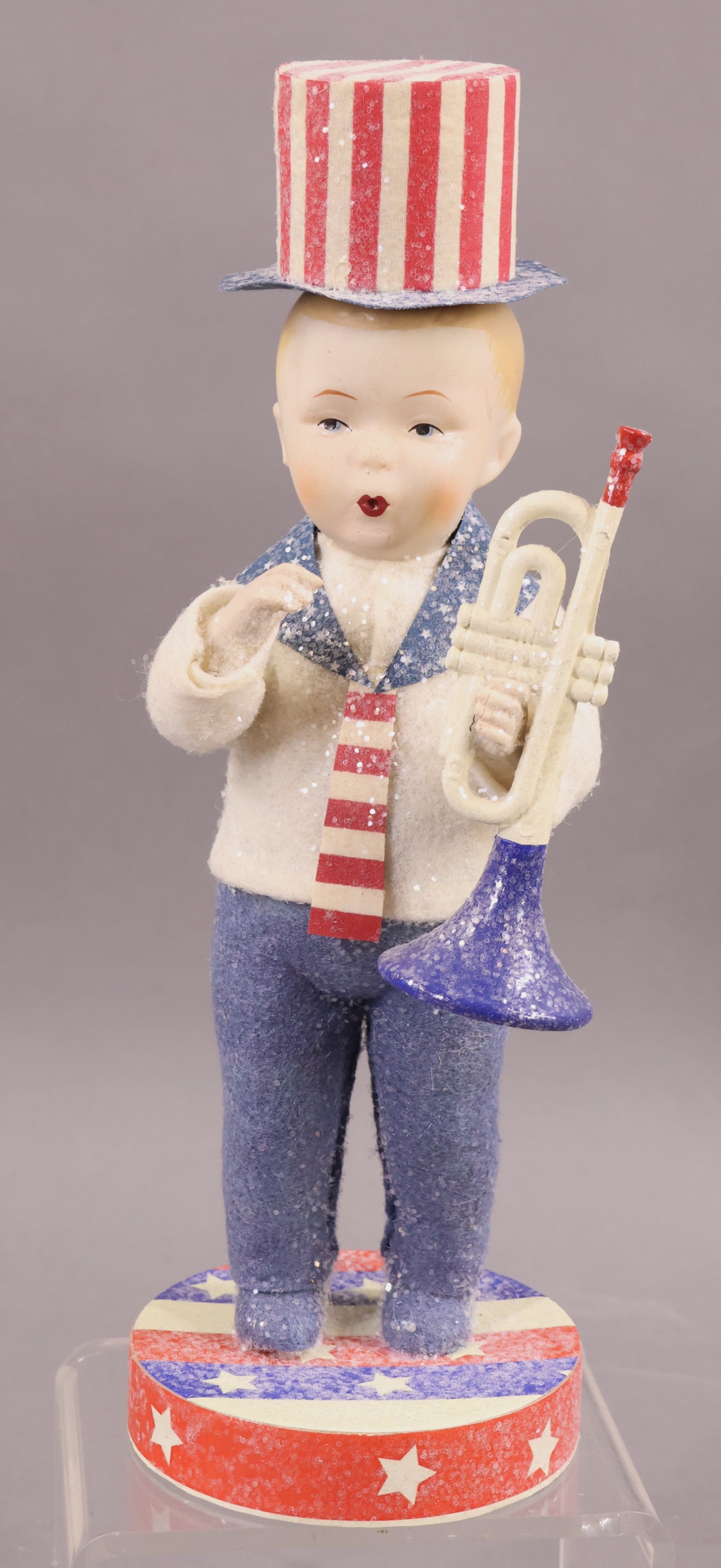 HOLIDAY/NOVELTIES. - 10