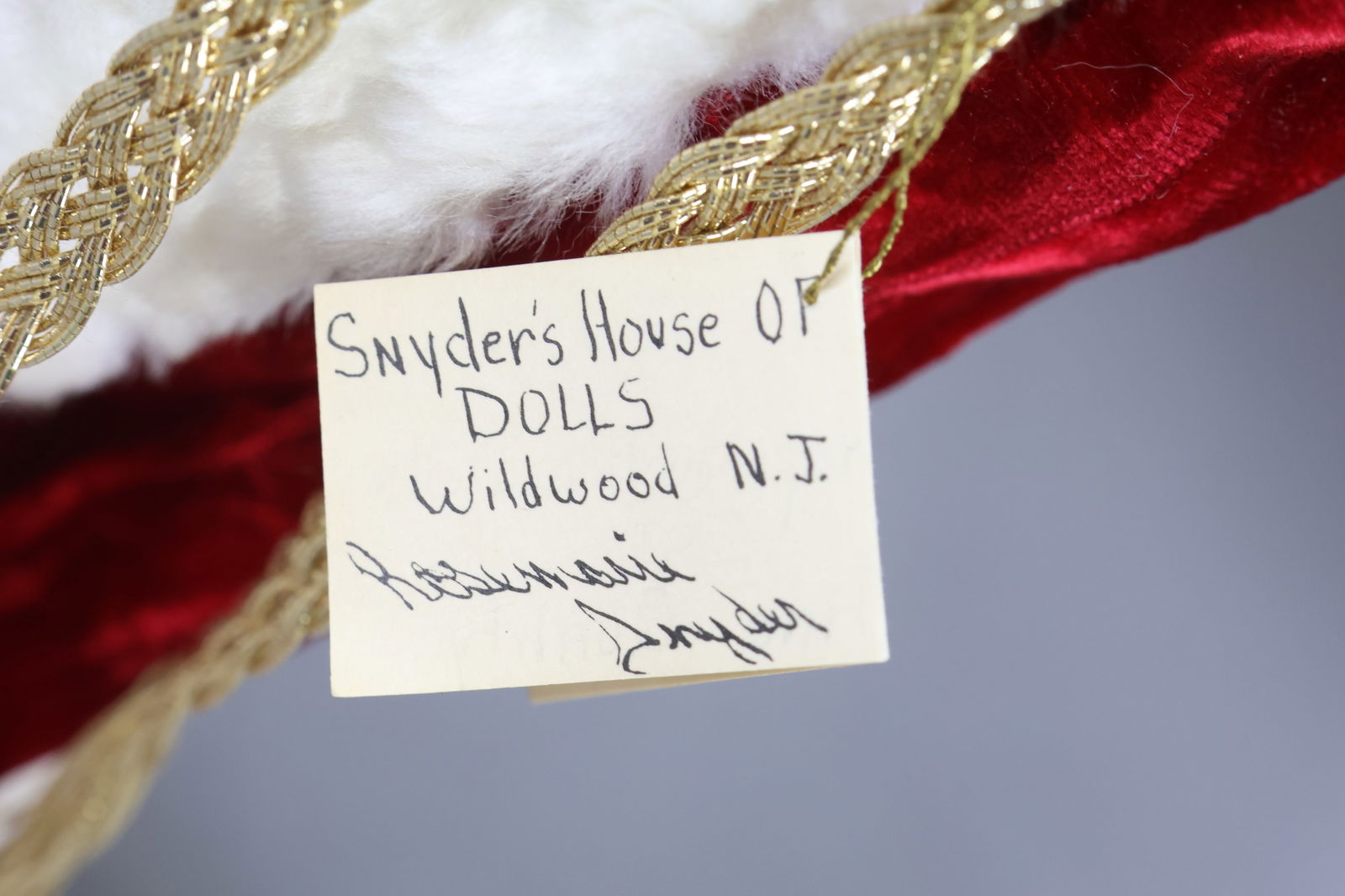 HOLIDAY/NOVELTIES. - 5