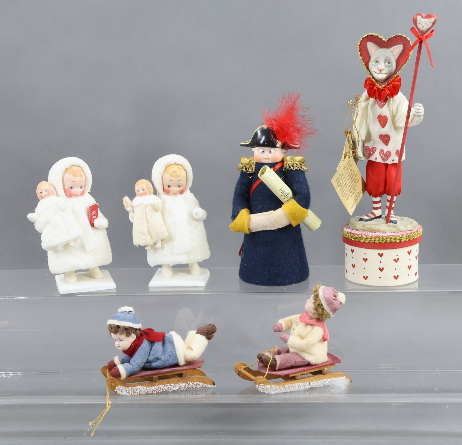 HOLIDAY/NOVELTIES.: HOLIDAY & NOVELTY. Holiday - Christmas: pair of 2005 5" Snow Babies by artist Elaine Roesle, made for the Letitia Penn Doll Club Christmas luncheon. "Holly" 116/180, 143/180. Pair of bisque head