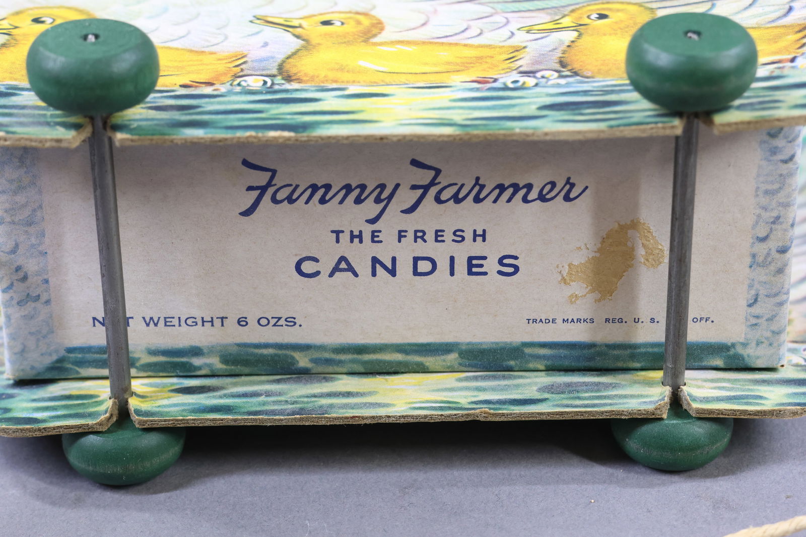 HOLIDAY/NOVELTIES. - 6