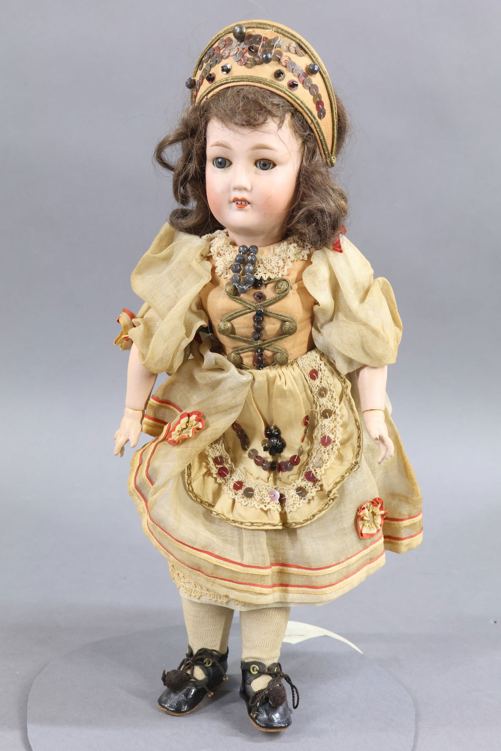 GERMAN BISQUE DOLLS. - 11