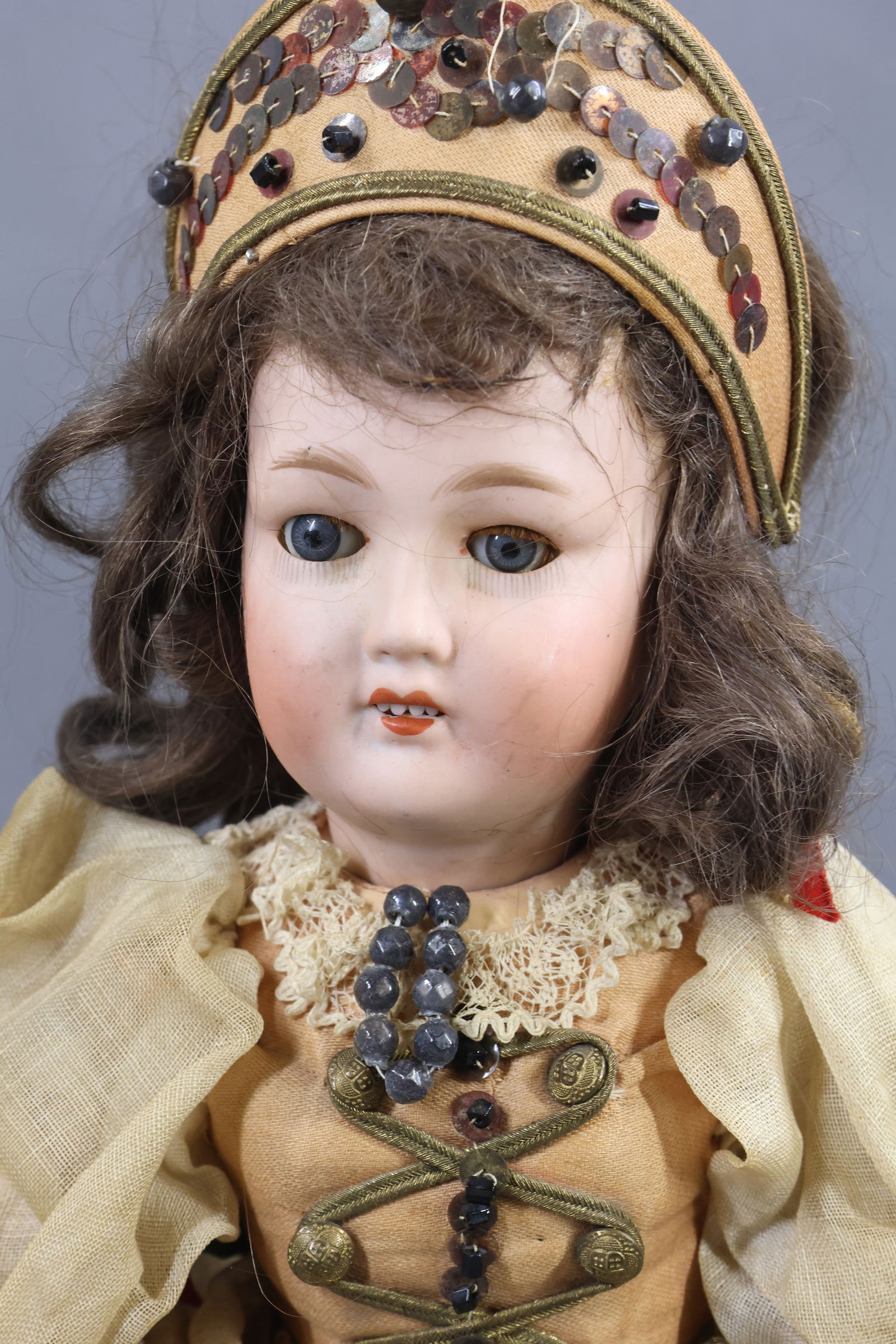 GERMAN BISQUE DOLLS. - 12