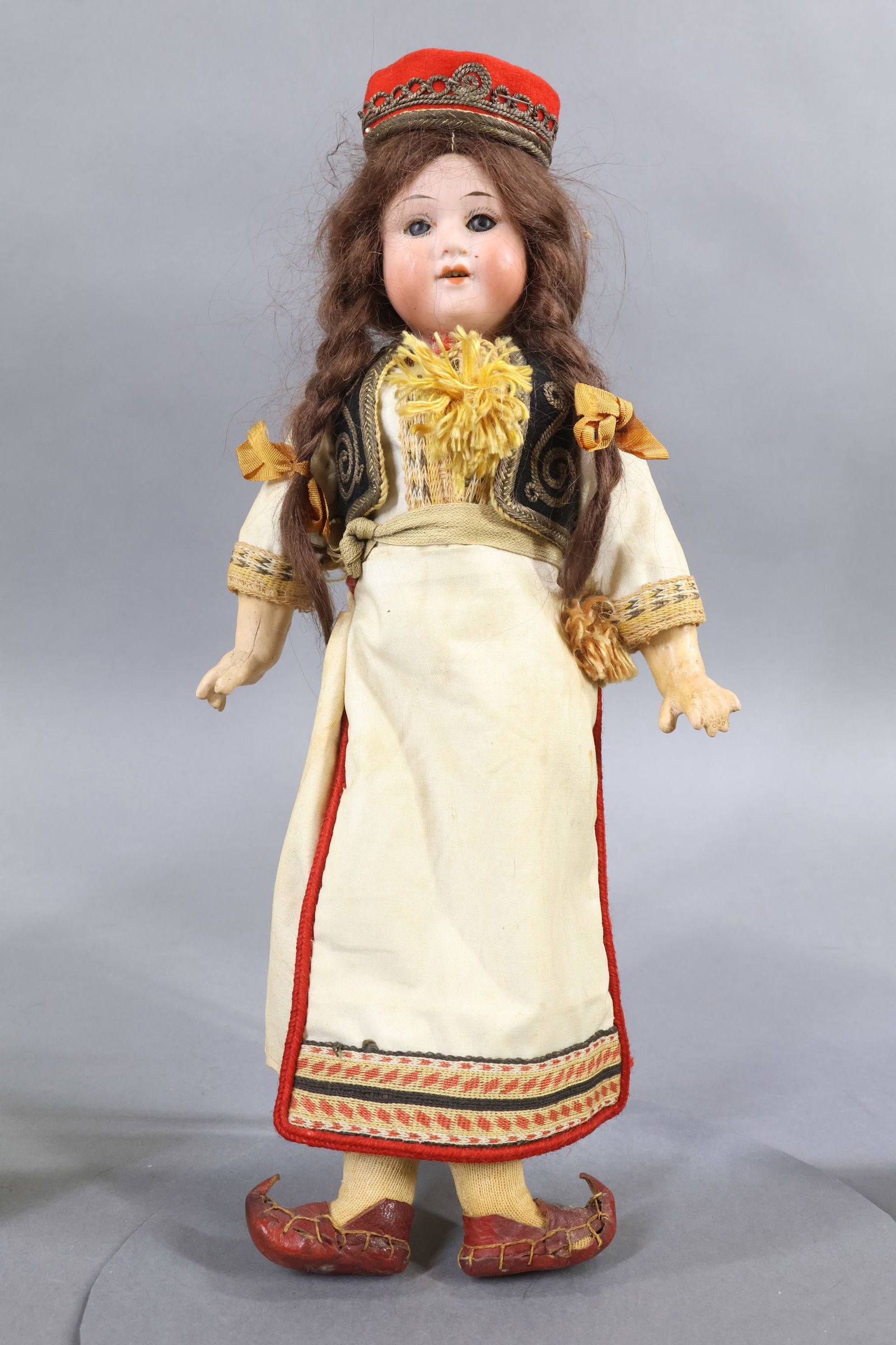 GERMAN BISQUE DOLLS. - 8