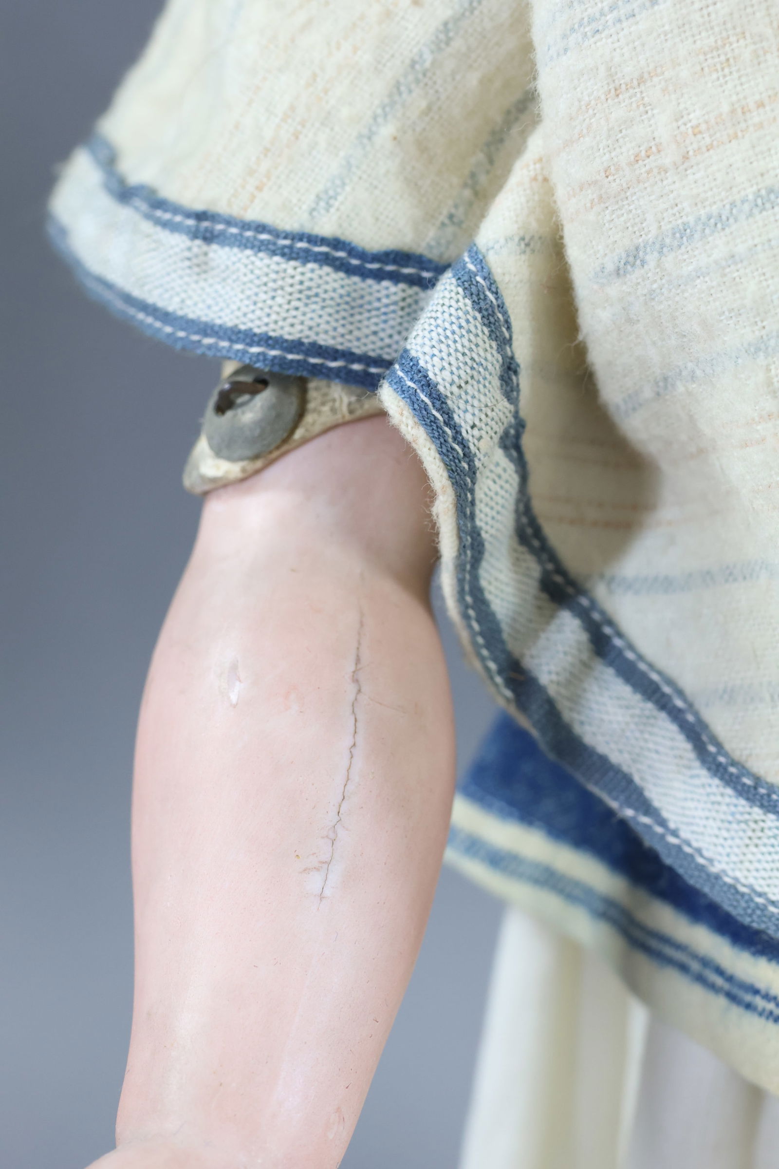 GERMAN BISQUE DOLLS. - 4