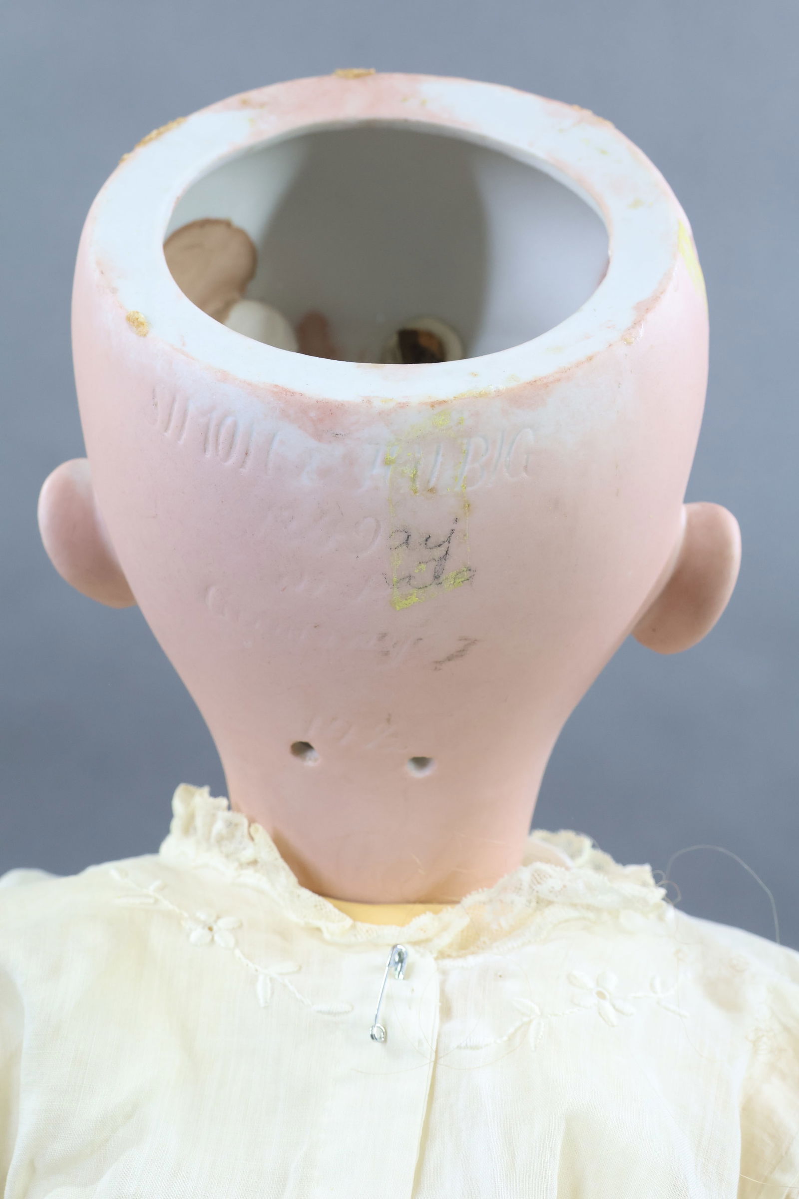 GERMAN BISQUE DOLLS. - 7