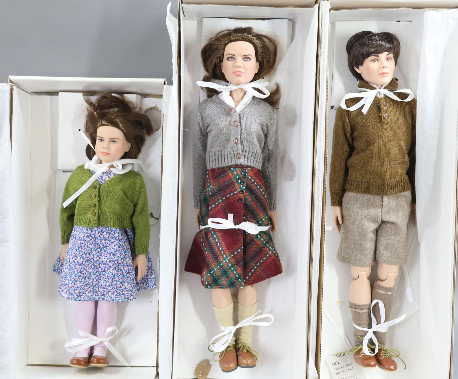 CONTEMPORARY ARTIST DOLLS.: LOT of (3) Tonner's The Chronicles of NARNIA dolls in OB. The Lion, The Witch and The Wardrobe. MINT "Edmund Pevensie", "Sarah Pevensie" and "Lucy Pevensie". Condition: dolls are all MINT and NRFB.