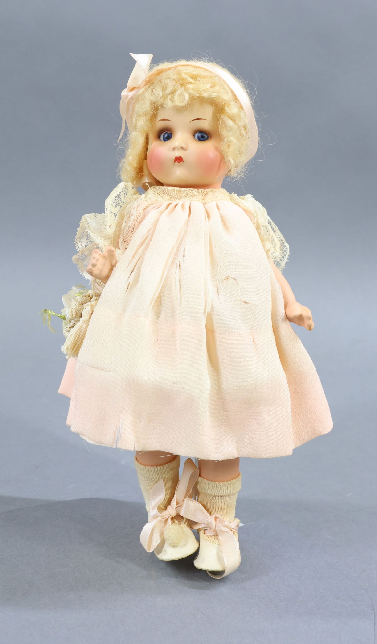 BISQUE GOOGLY EYE DOLLS. (1 of 8)