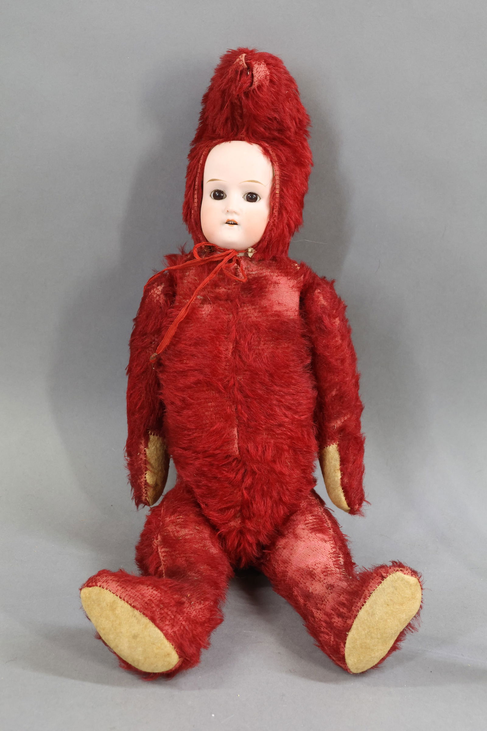 ANTIQUE NOVELTY BEAR. - 6