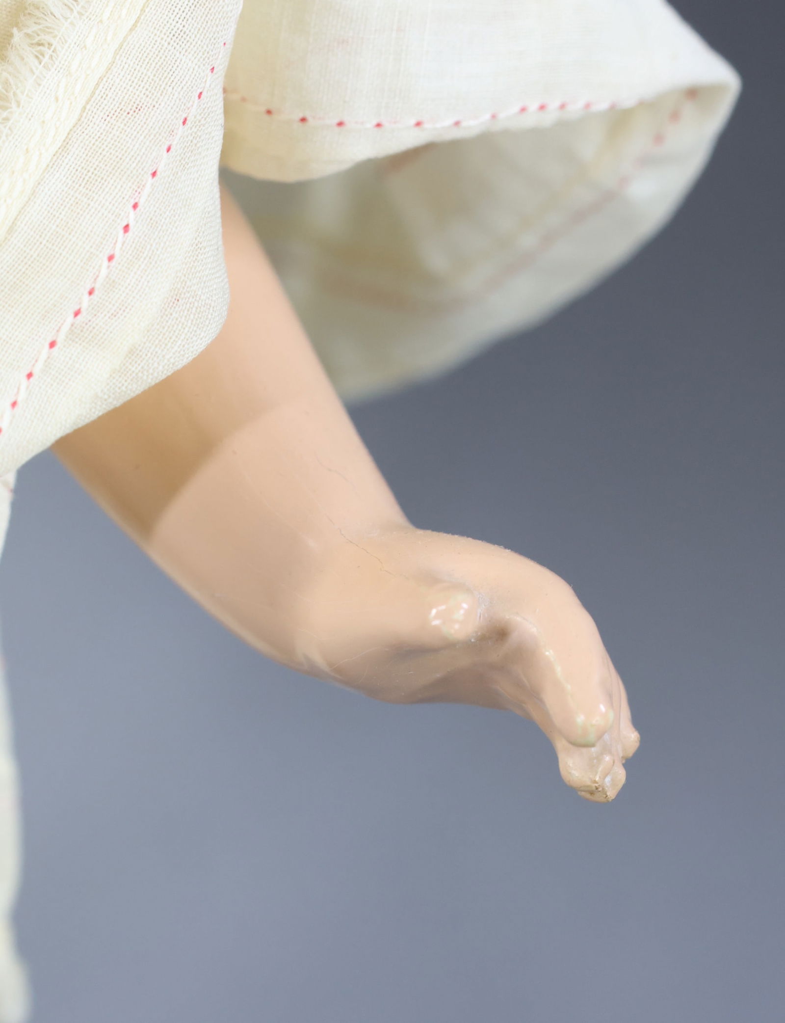 COMPOSITION DOLLS. - 9