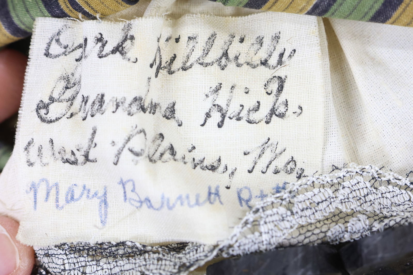 BLACK DOLLS/FIGURINES. - 17