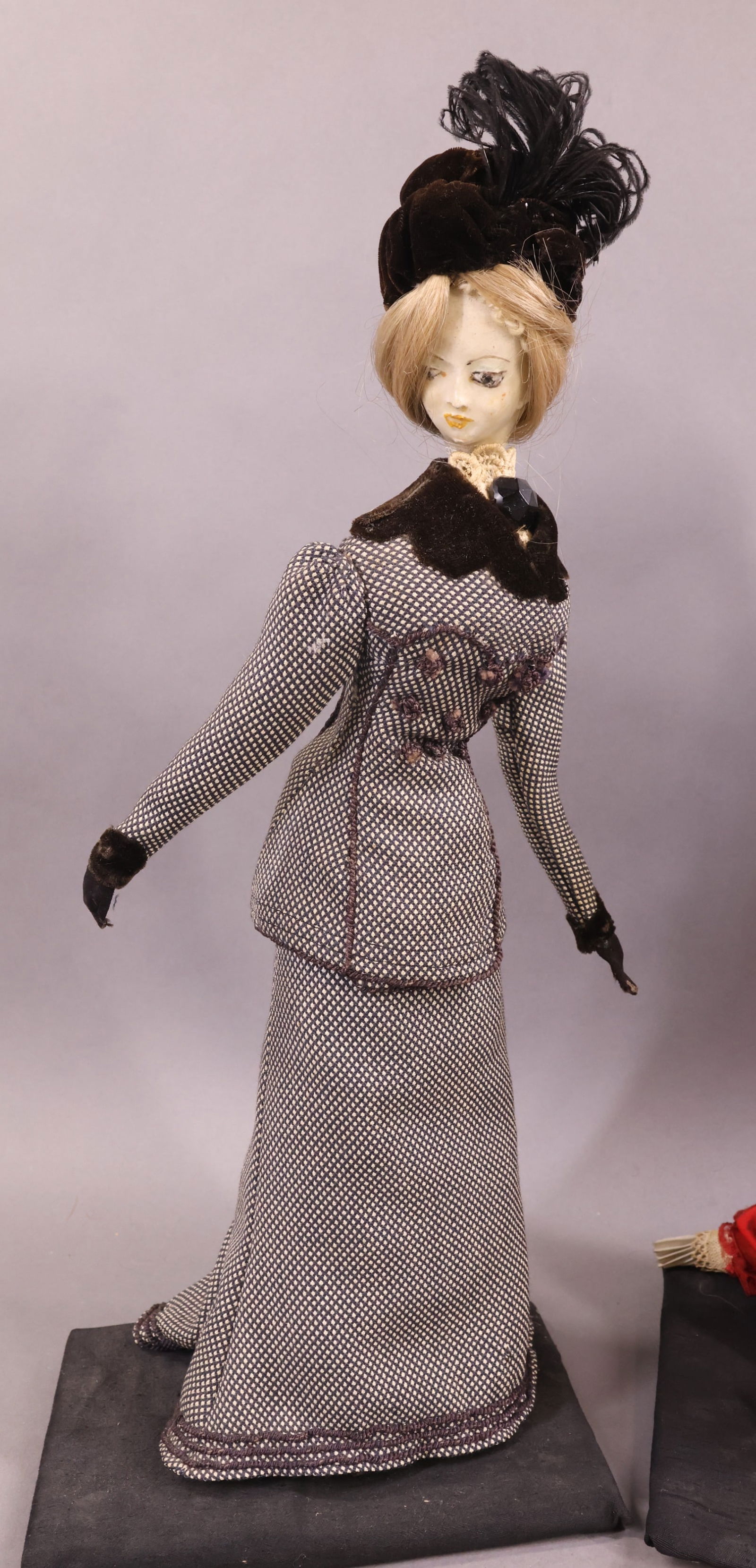 PAPIER MACHE/COMPOSITE DOLLS. - 2