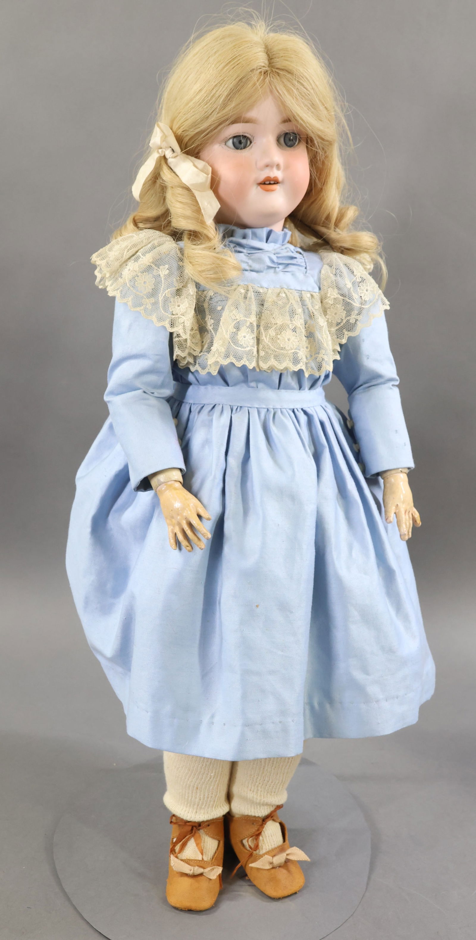 GERMAN BISQUE DOLLS. - 2