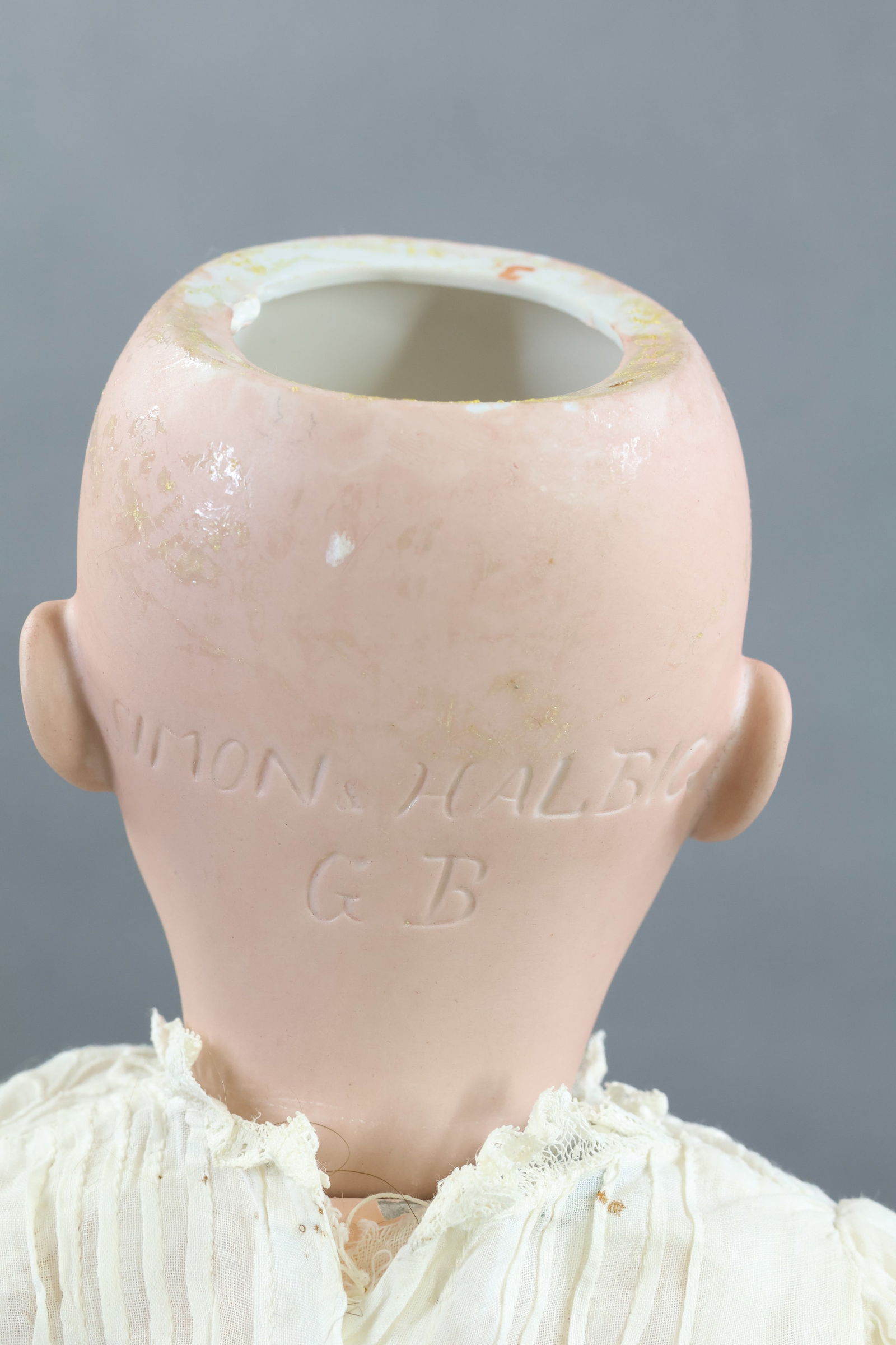 GERMAN BISQUE DOLLS. - 15