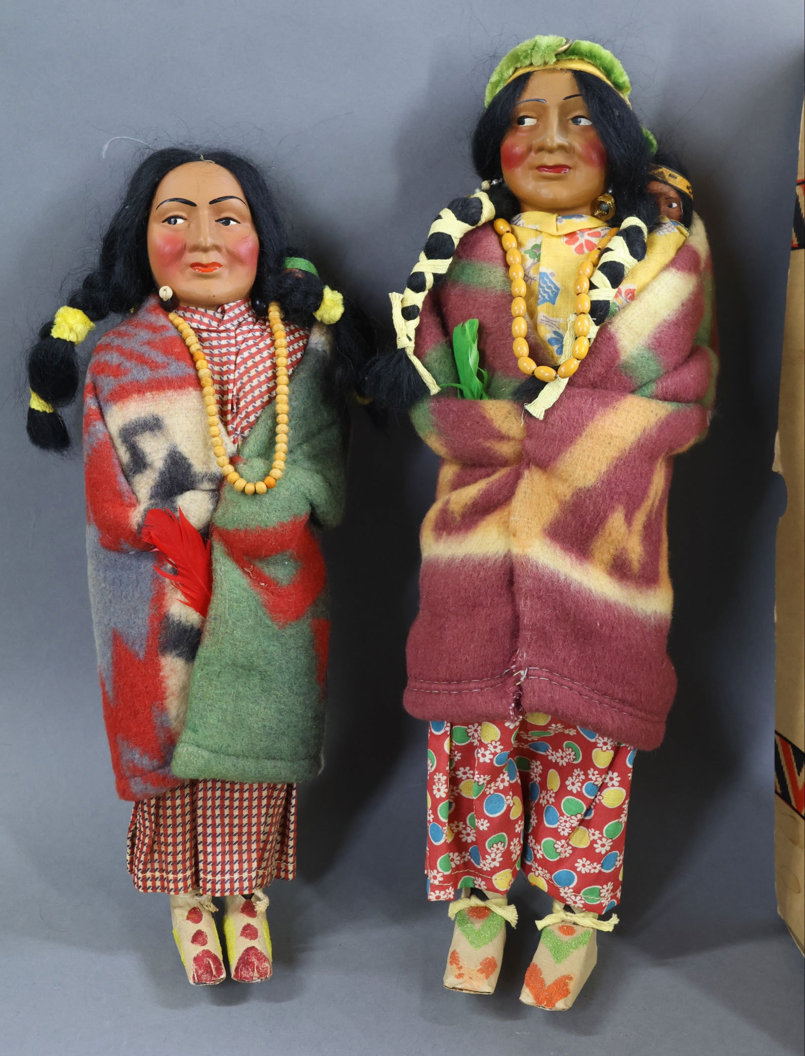 NATIVE AMERICAN DOLLS. - 2