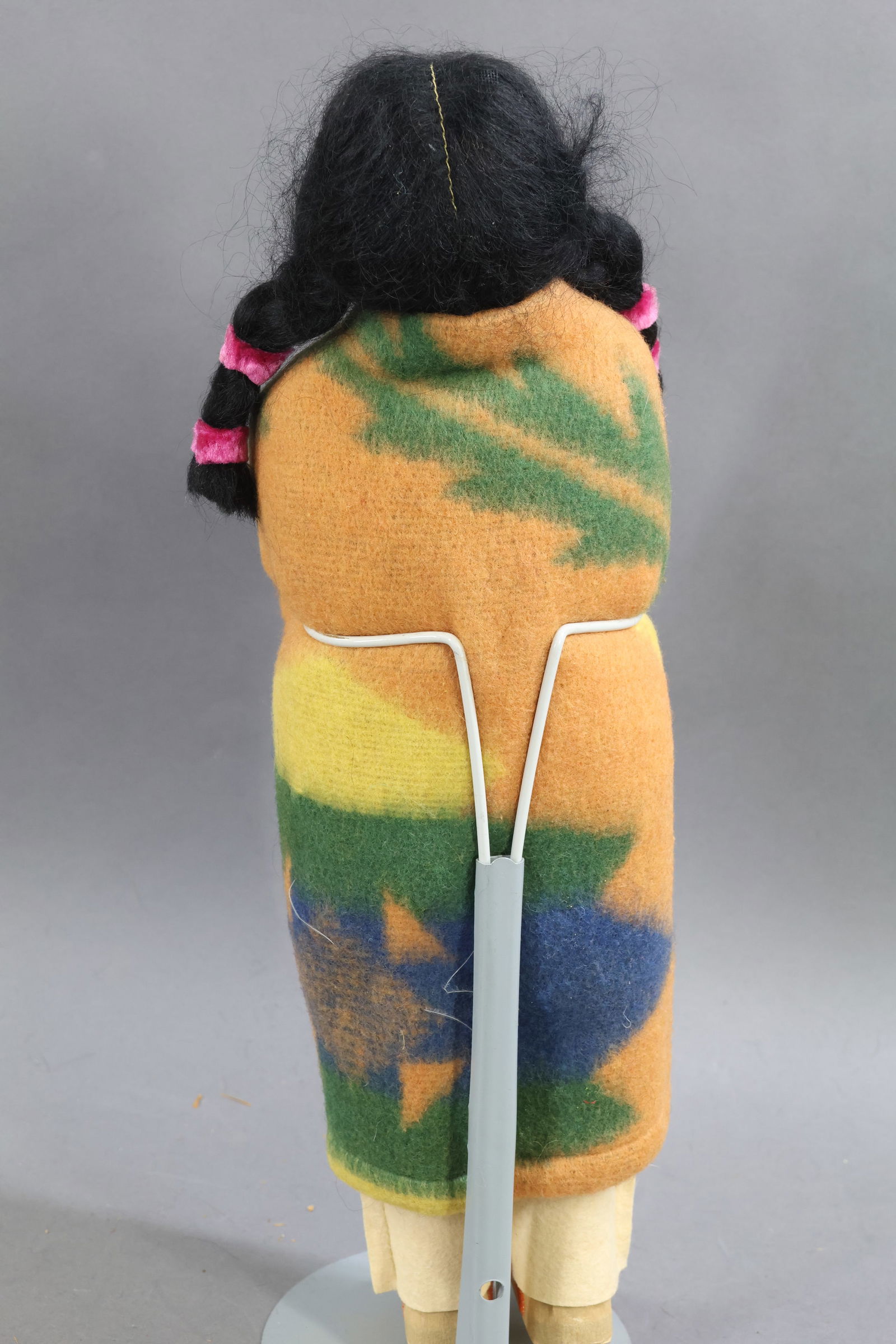 NATIVE AMERICAN DOLLS. - 12