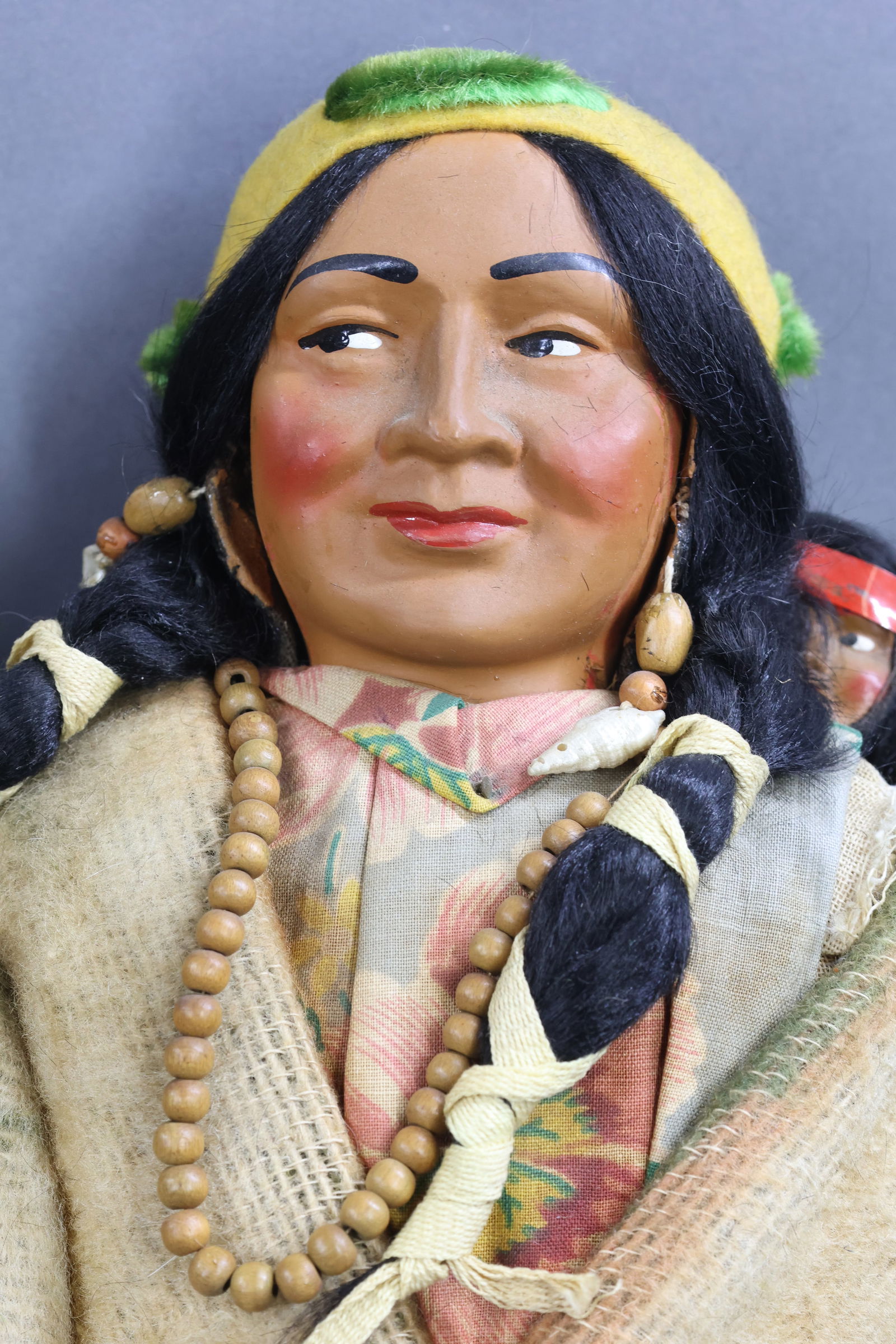 NATIVE AMERICAN DOLLS. - 4
