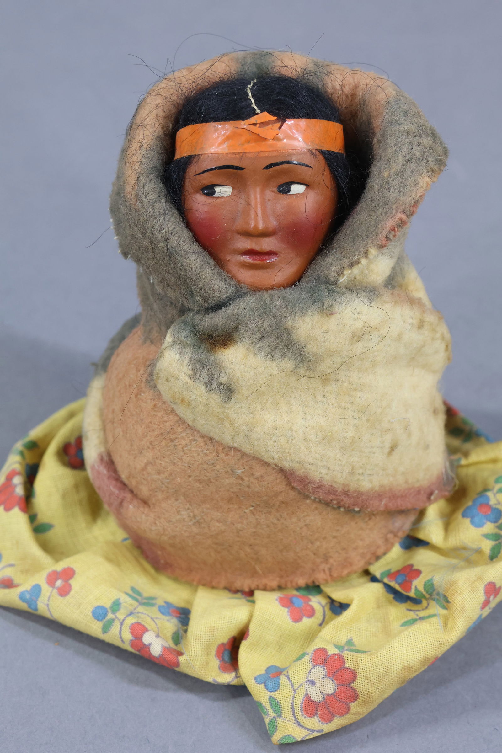 NATIVE AMERICAN DOLLS. - 7