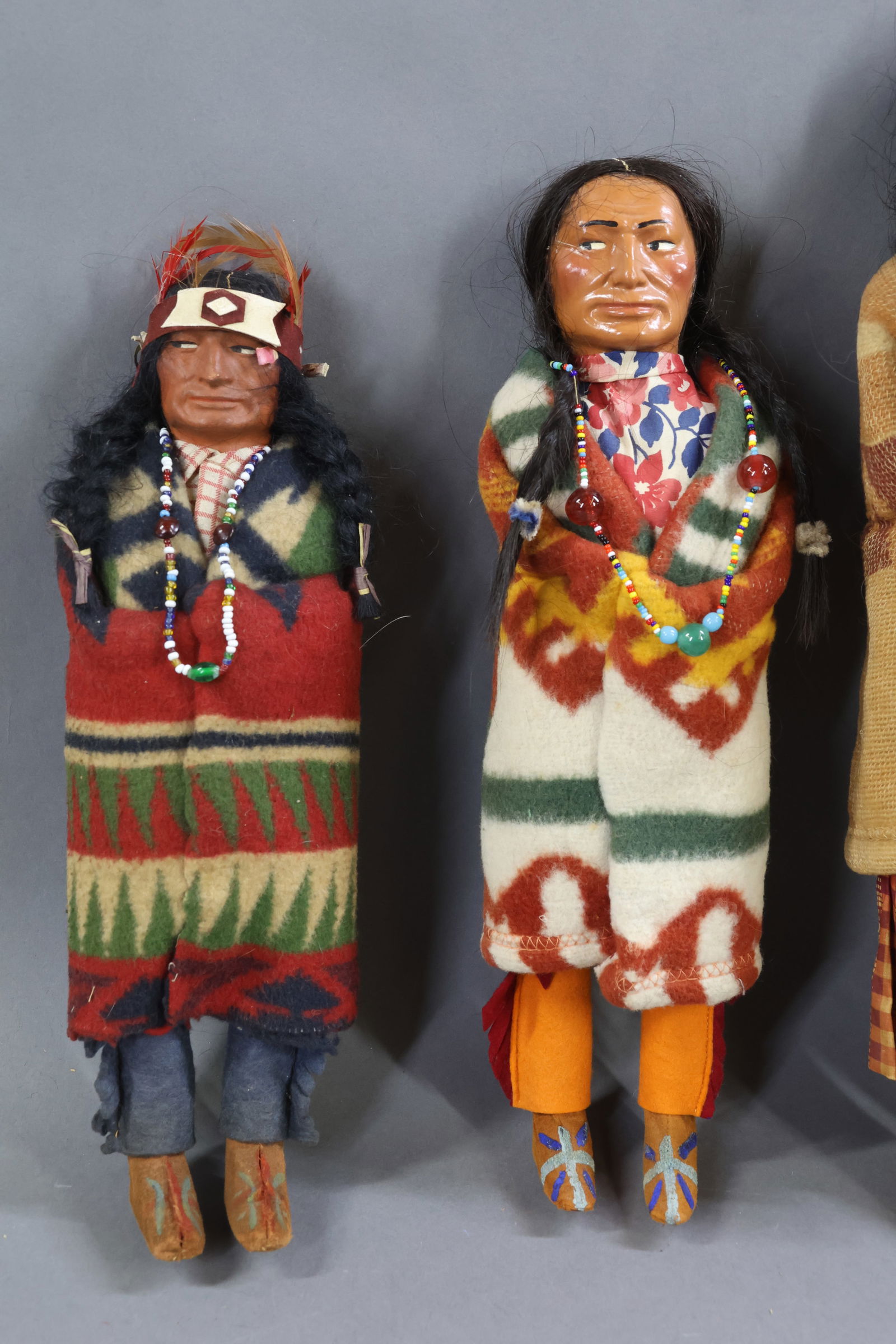 NATIVE AMERICAN DOLLS. - 2