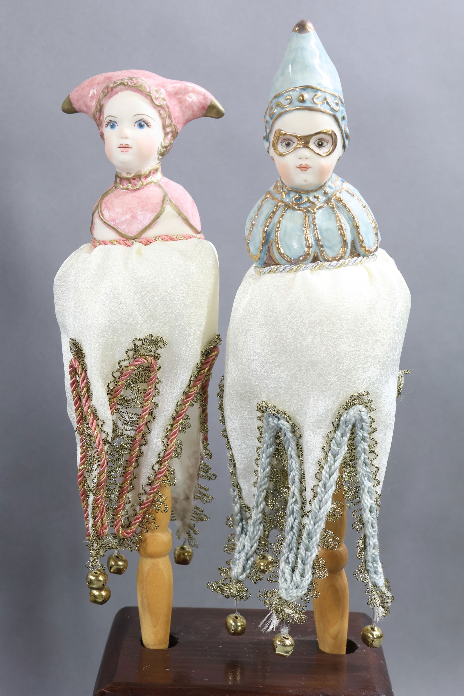 CONTEMPORARY/UFDC DOLLS. - 2