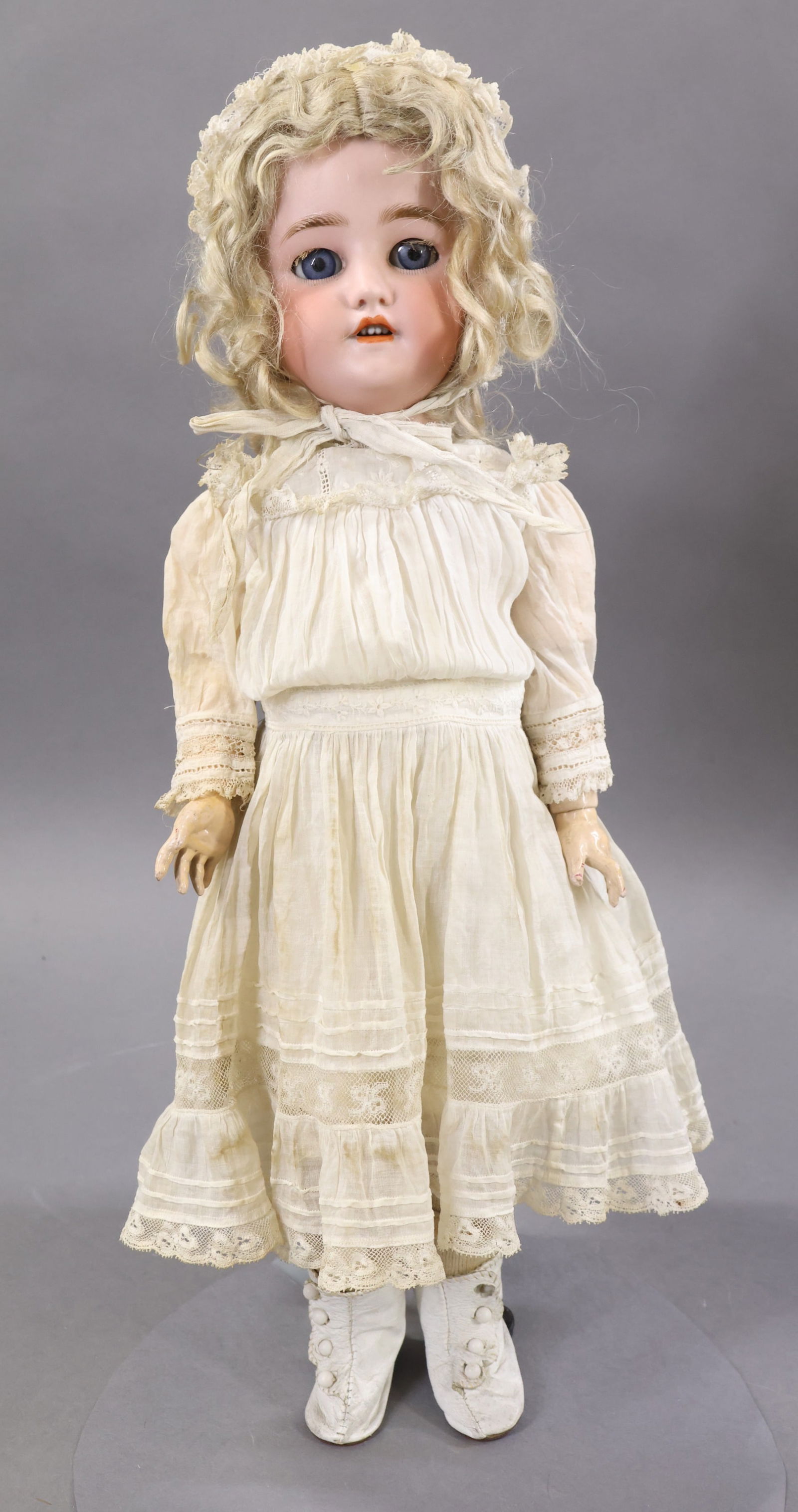 GERMAN BISQUE DOLLS. - 2