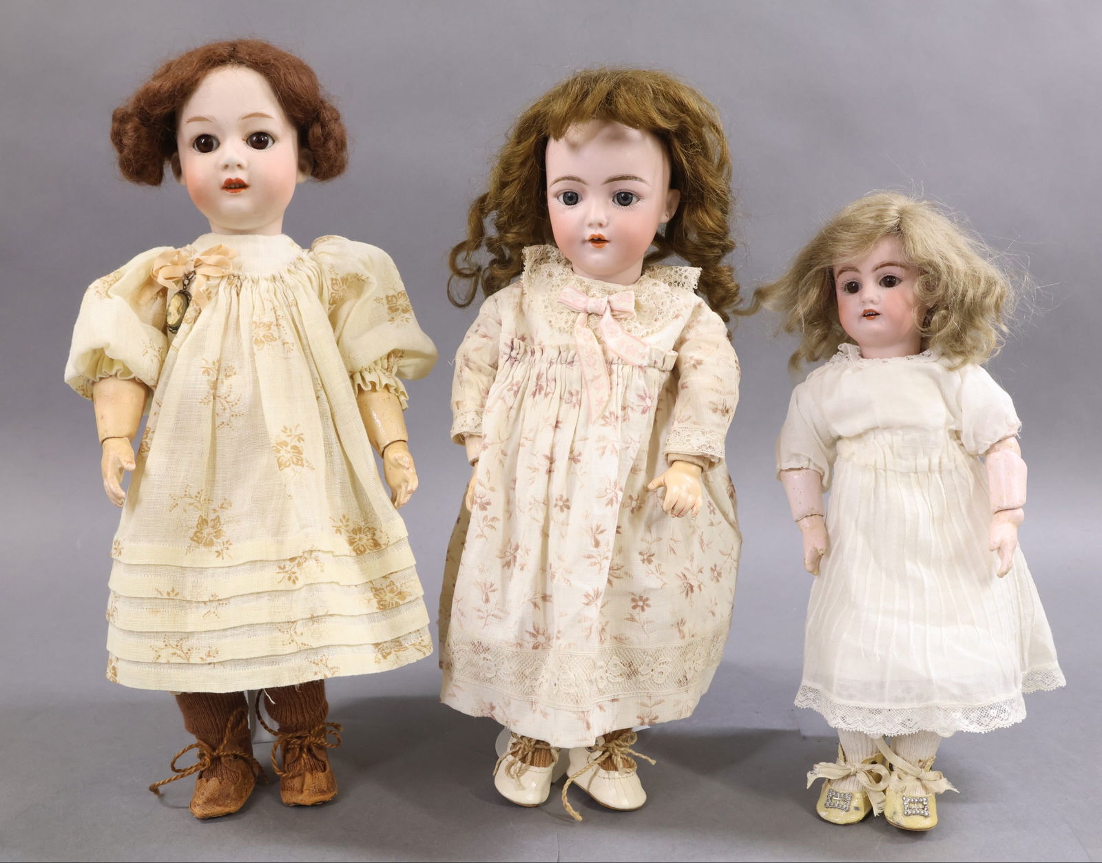 GERMAN BISQUE DOLLS. (1 of 15)