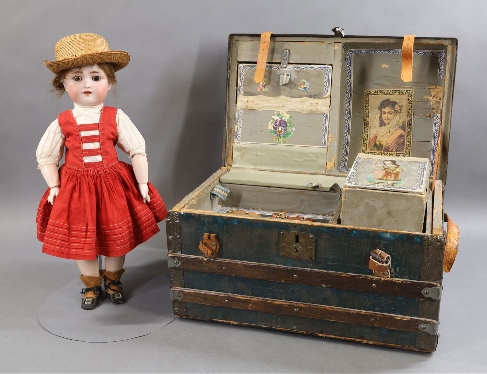 GERMAN BISQUE DOLLS. (1 of 14)