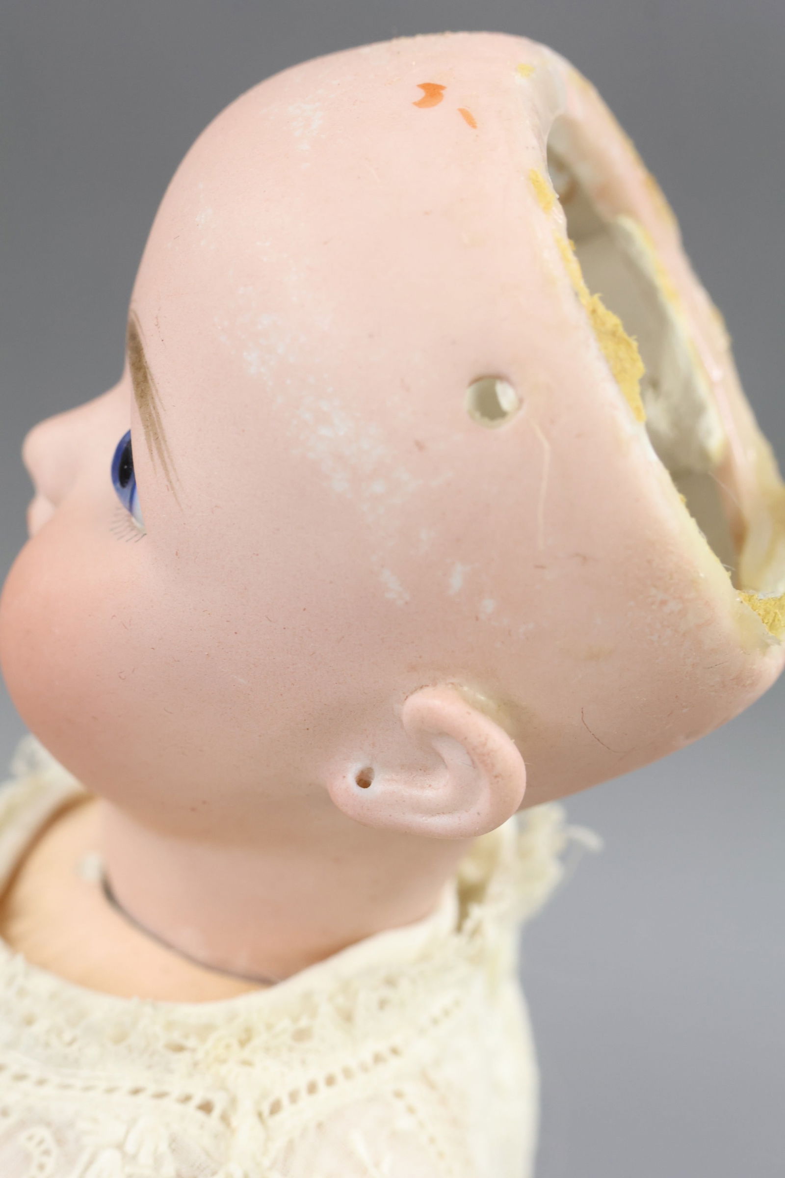 GERMAN BISQUE DOLLS. - 13