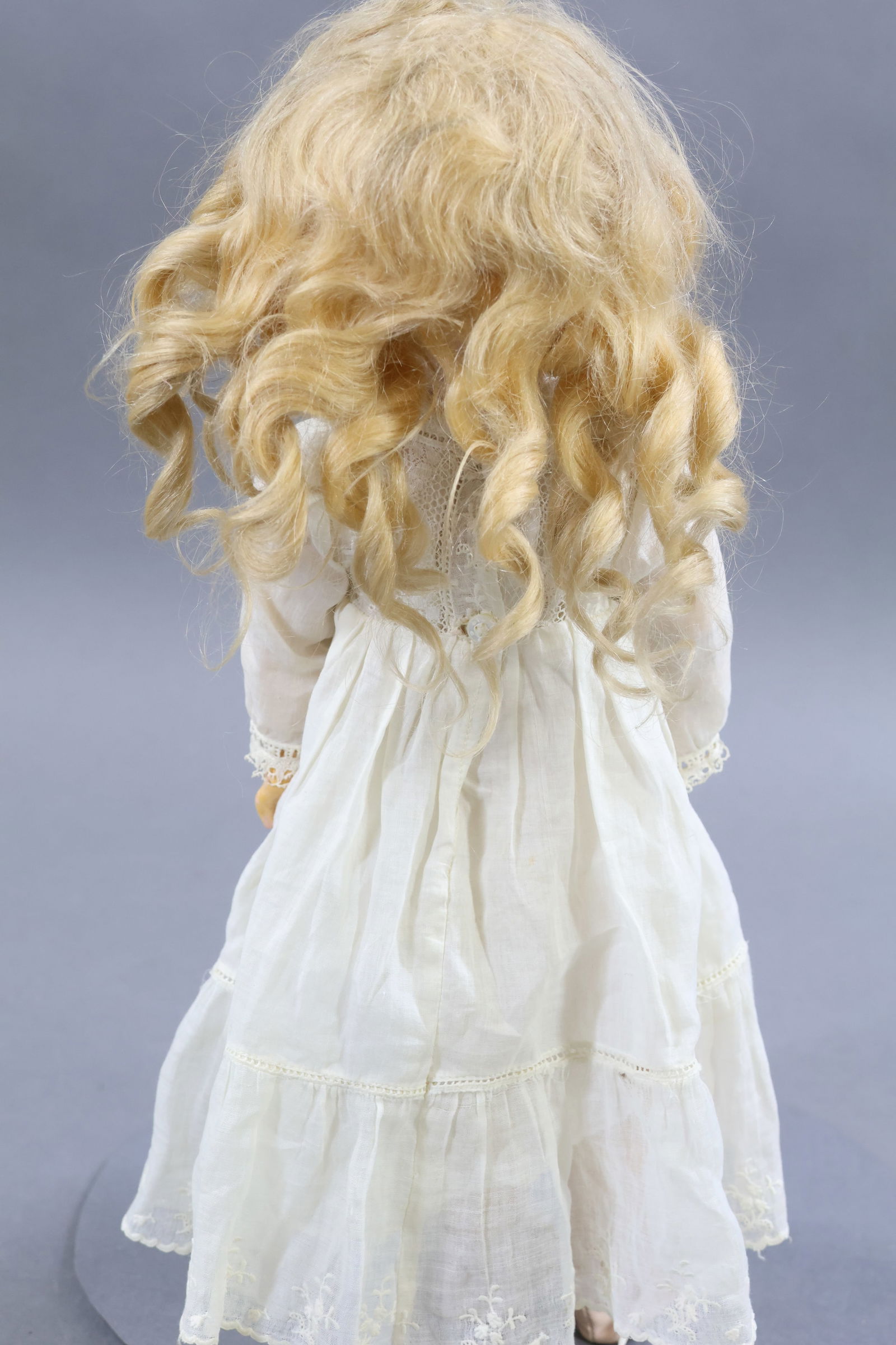 GERMAN BISQUE DOLLS. - 16