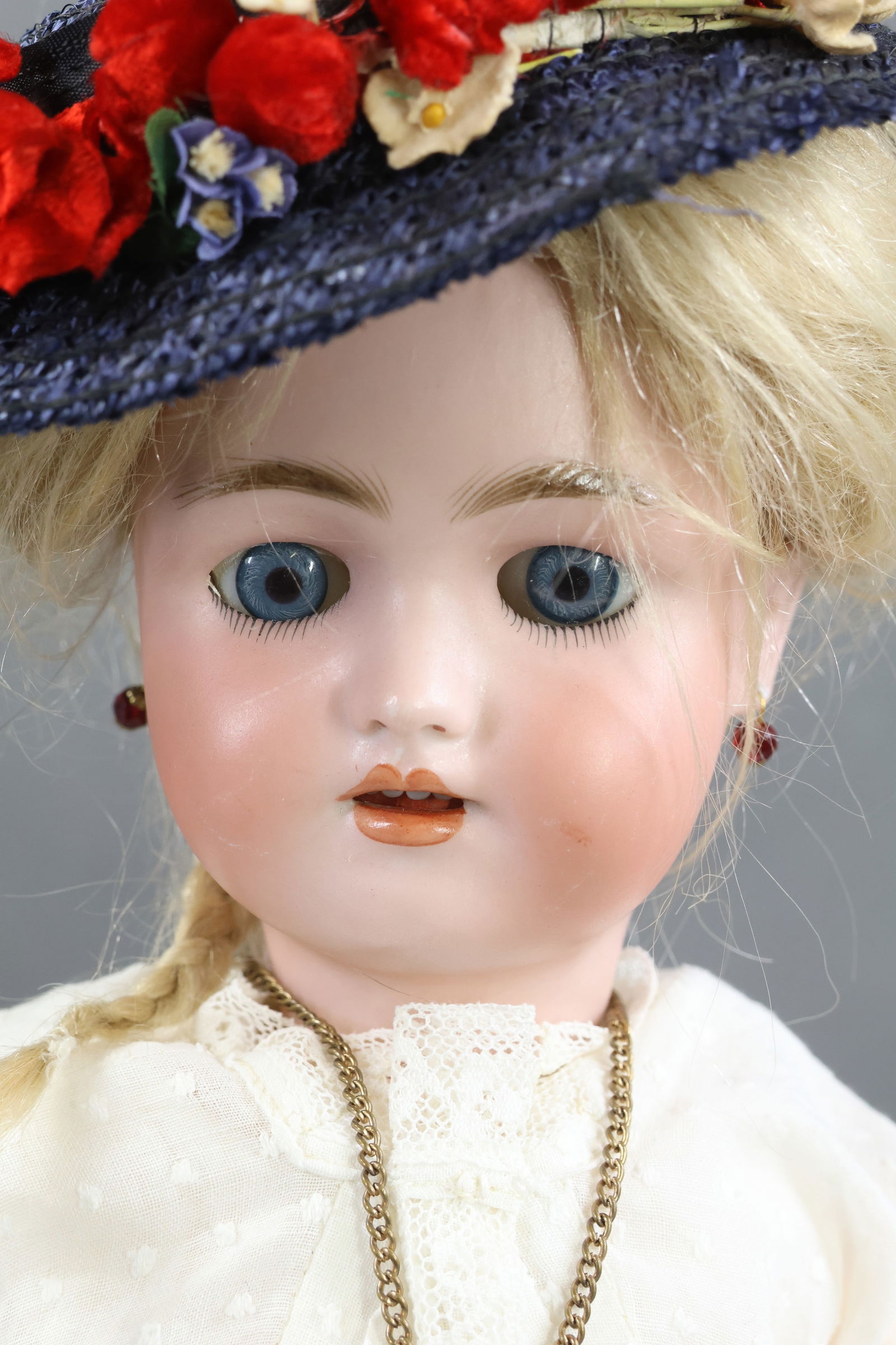 GERMAN BISQUE DOLLS. - 3