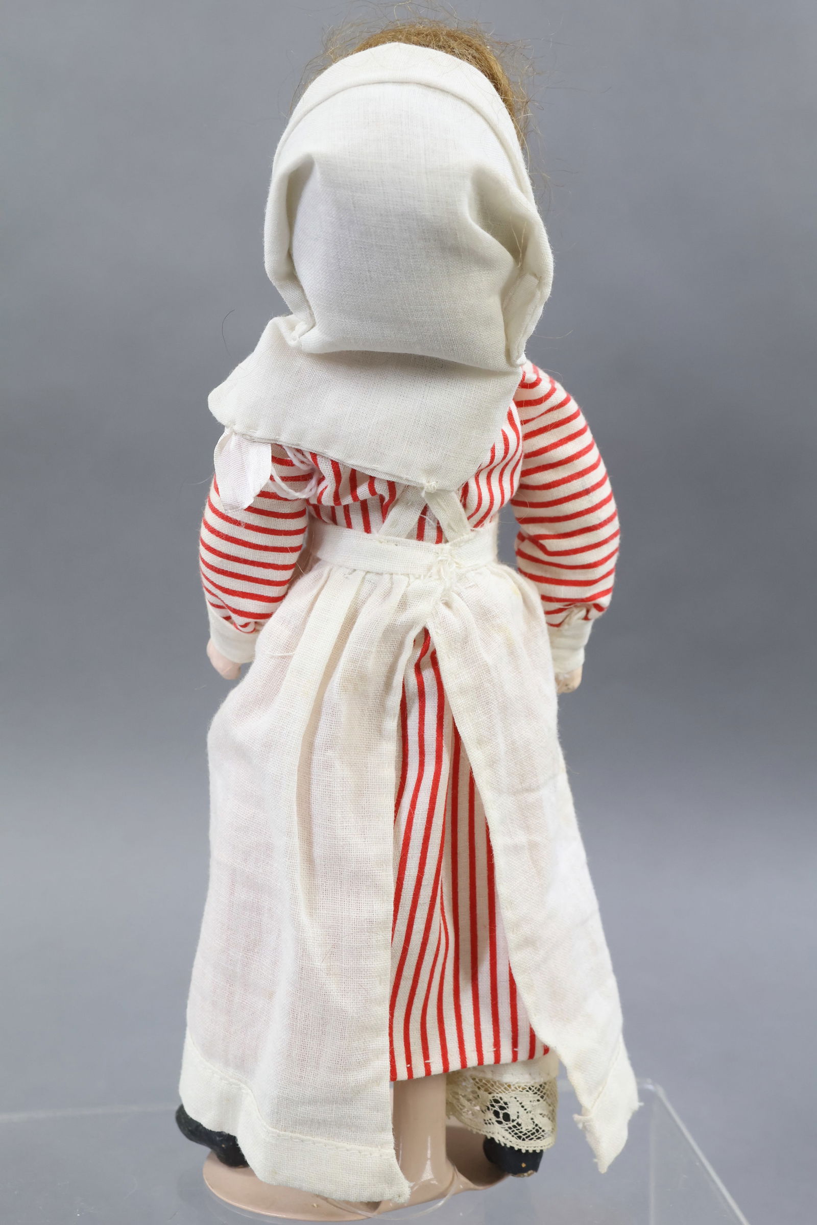 GERMAN/FRENCH BISQUE DOLLS. - 8