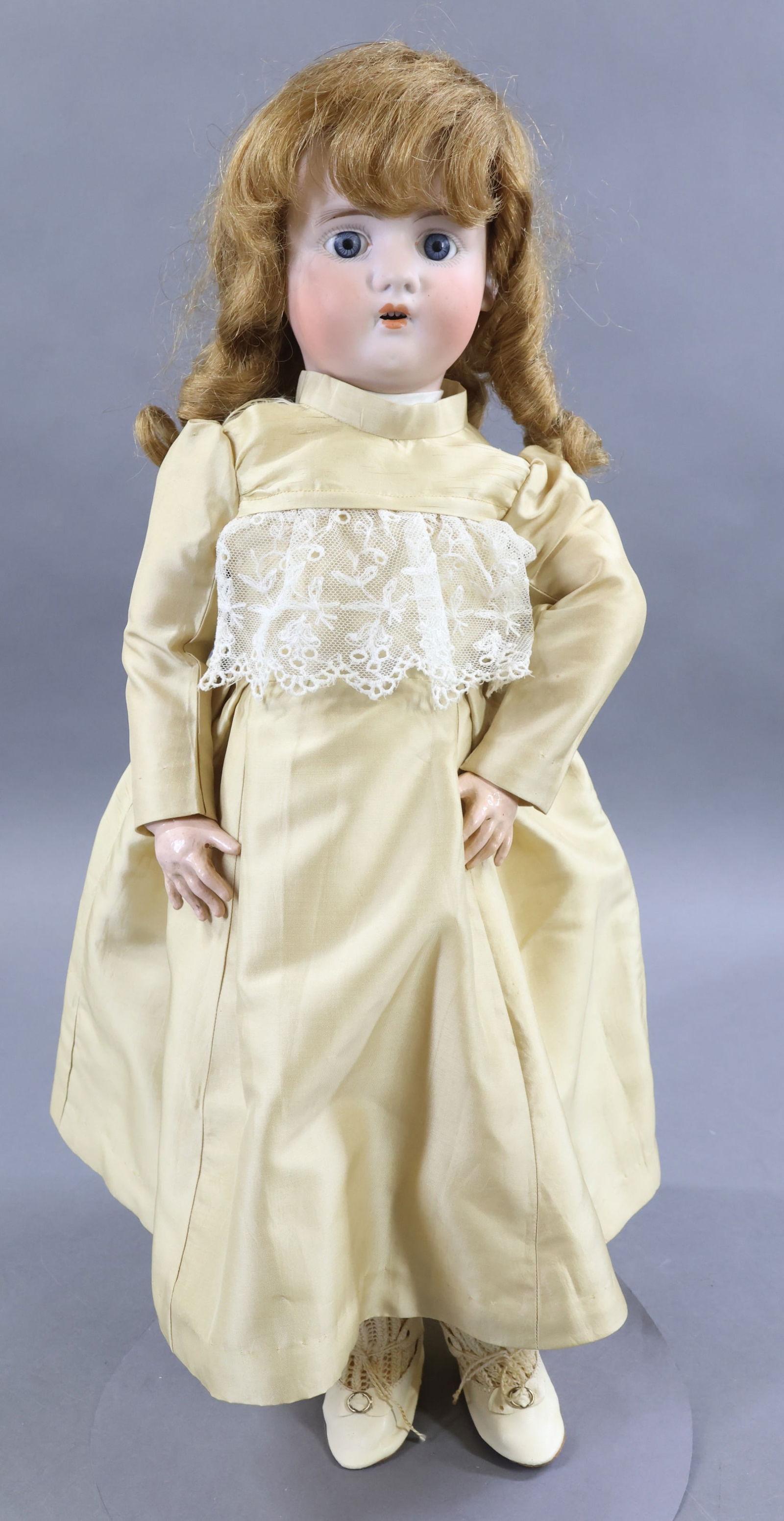 GERMAN/FRENCH BISQUE DOLLS. - 5