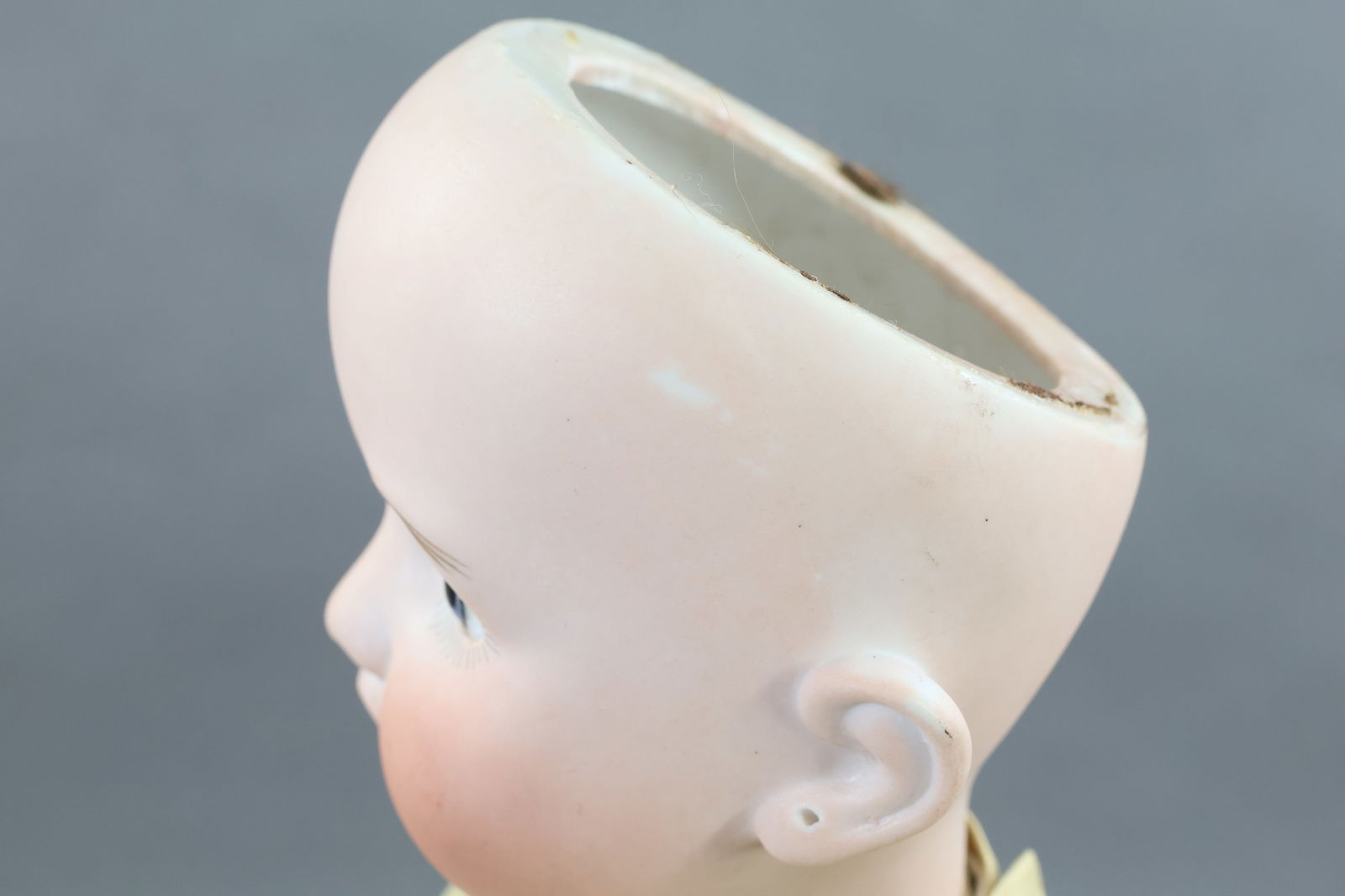 GERMAN/FRENCH BISQUE DOLLS. - 8