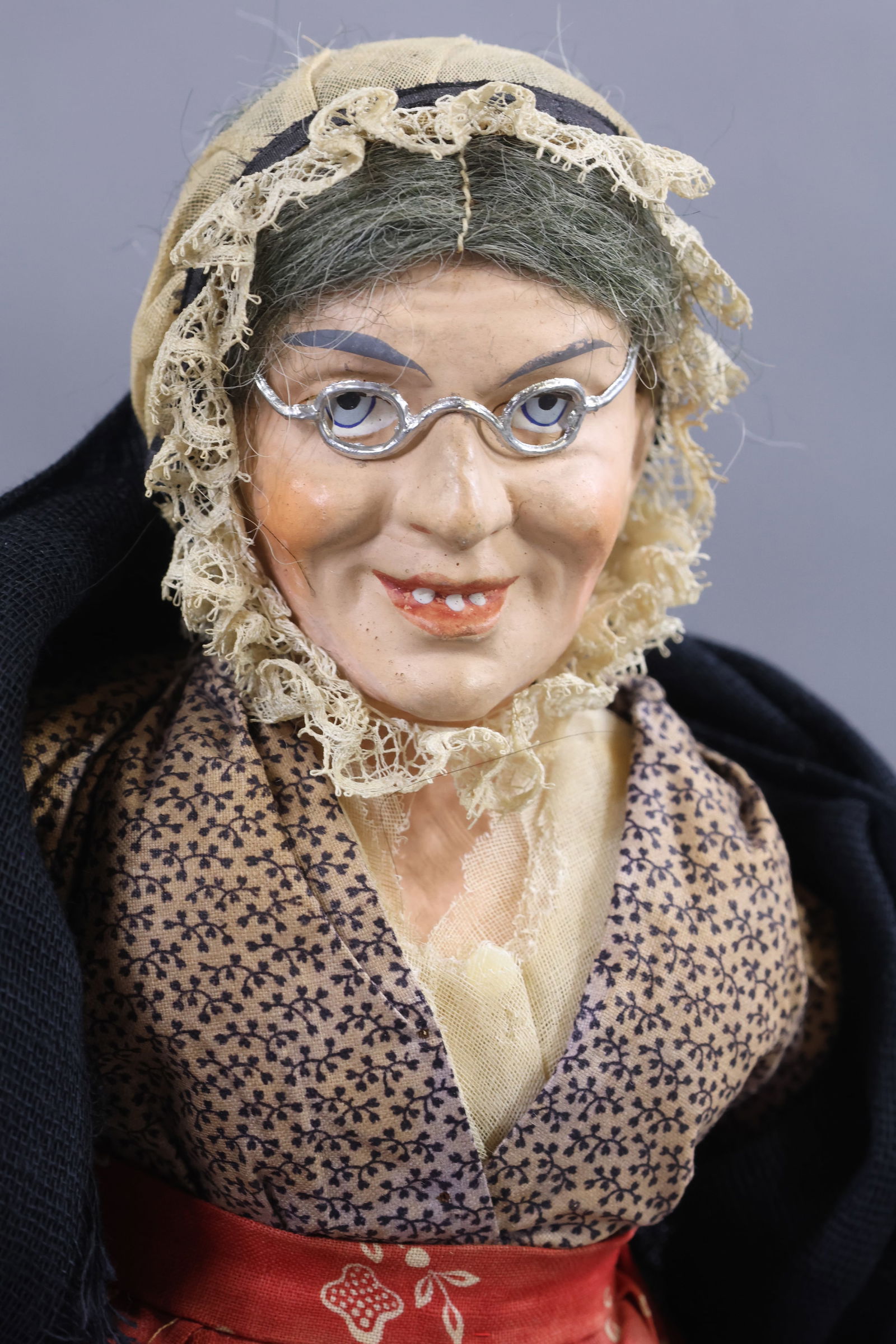 ANTIQUE PEDDLER. - 7