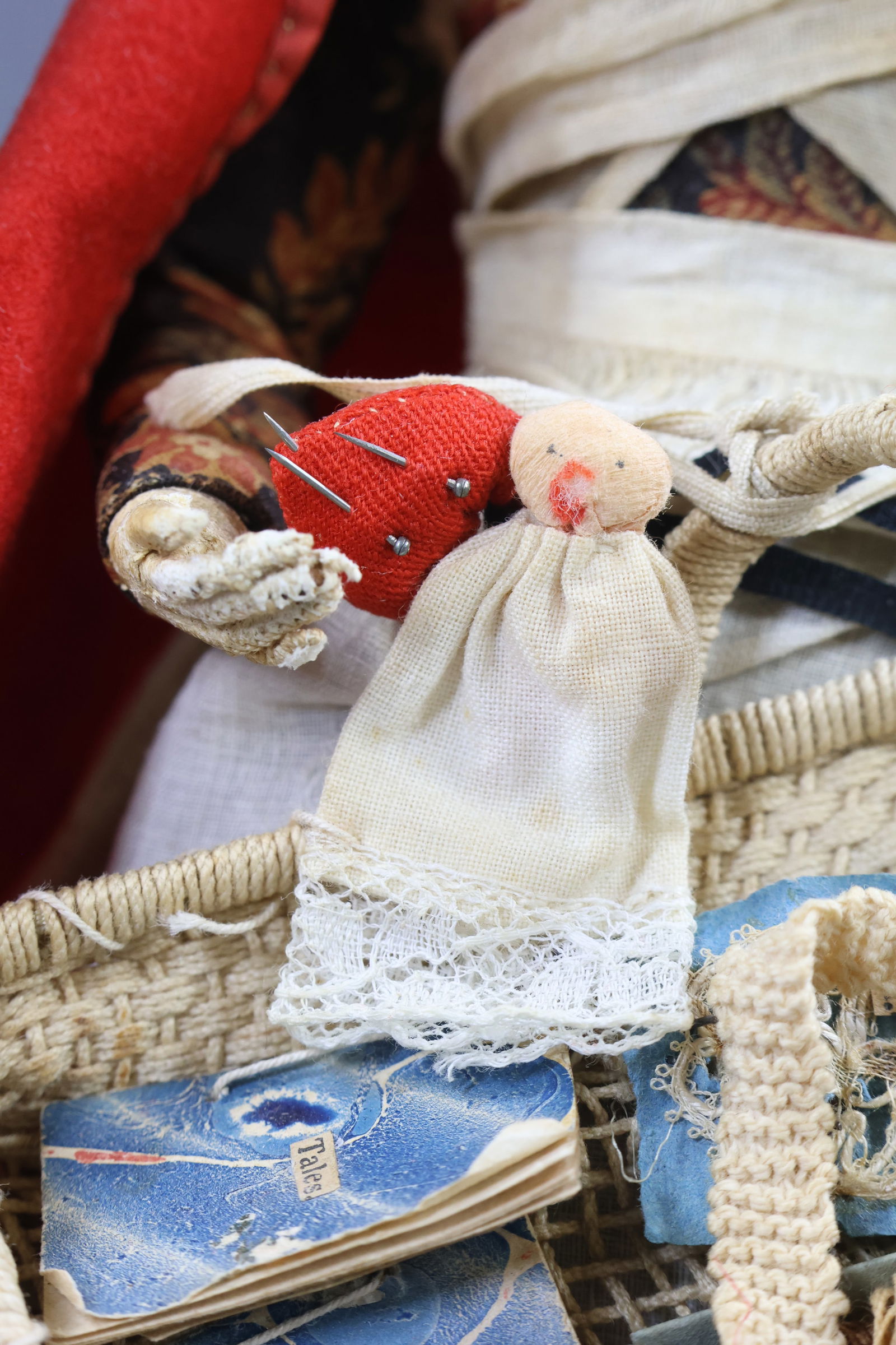 ANTIQUE PEDDLER. - 6