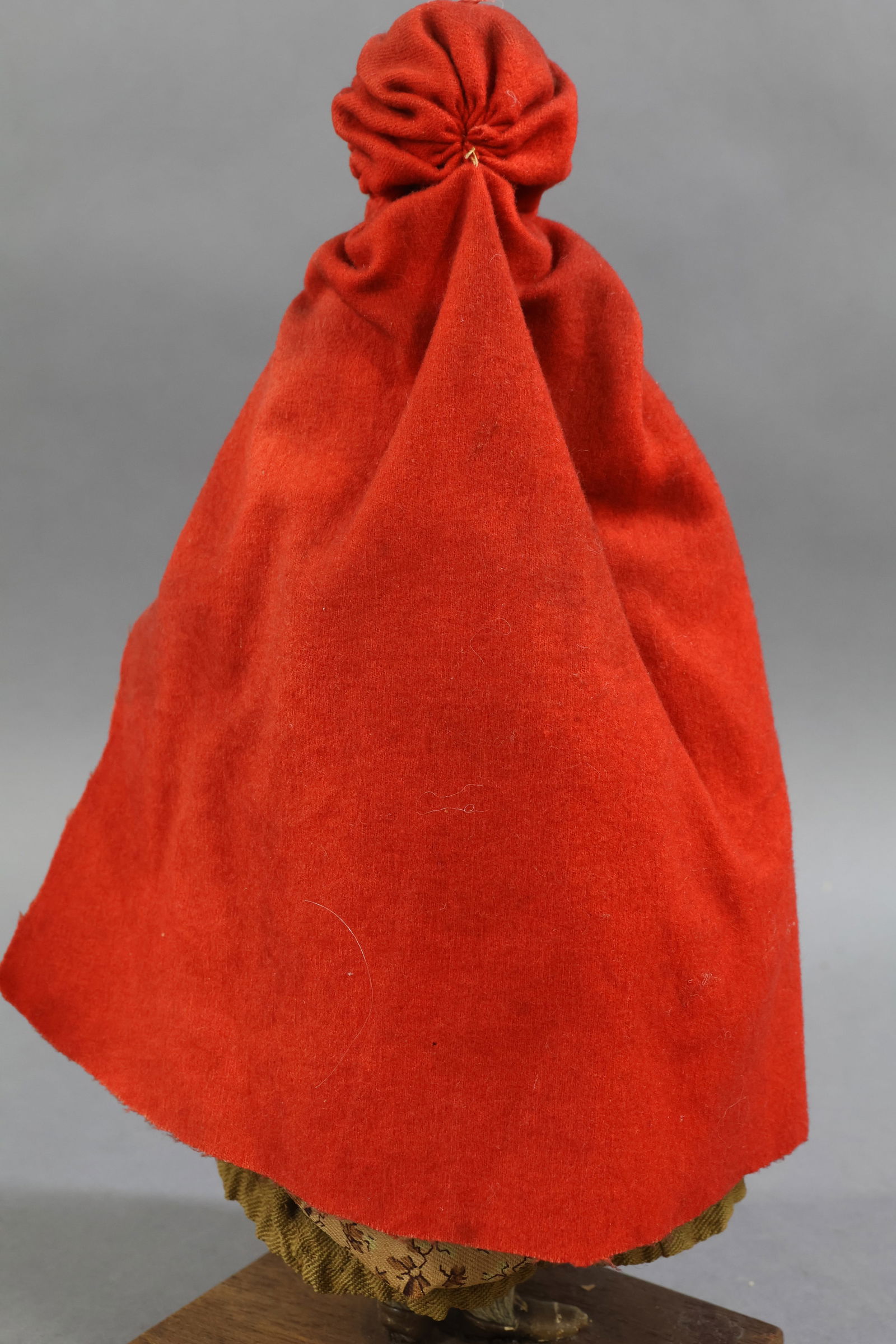 ANTIQUE PEDDLER. - 10