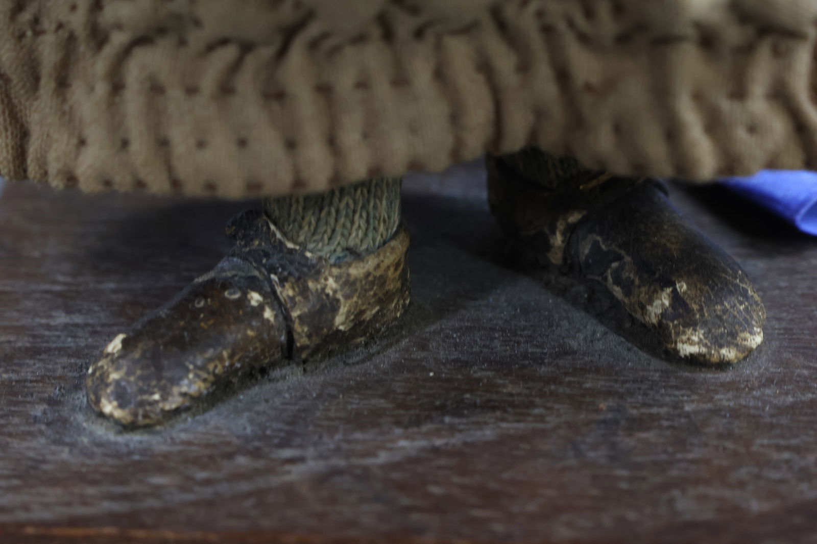 ANTIQUE PEDDLER. - 3