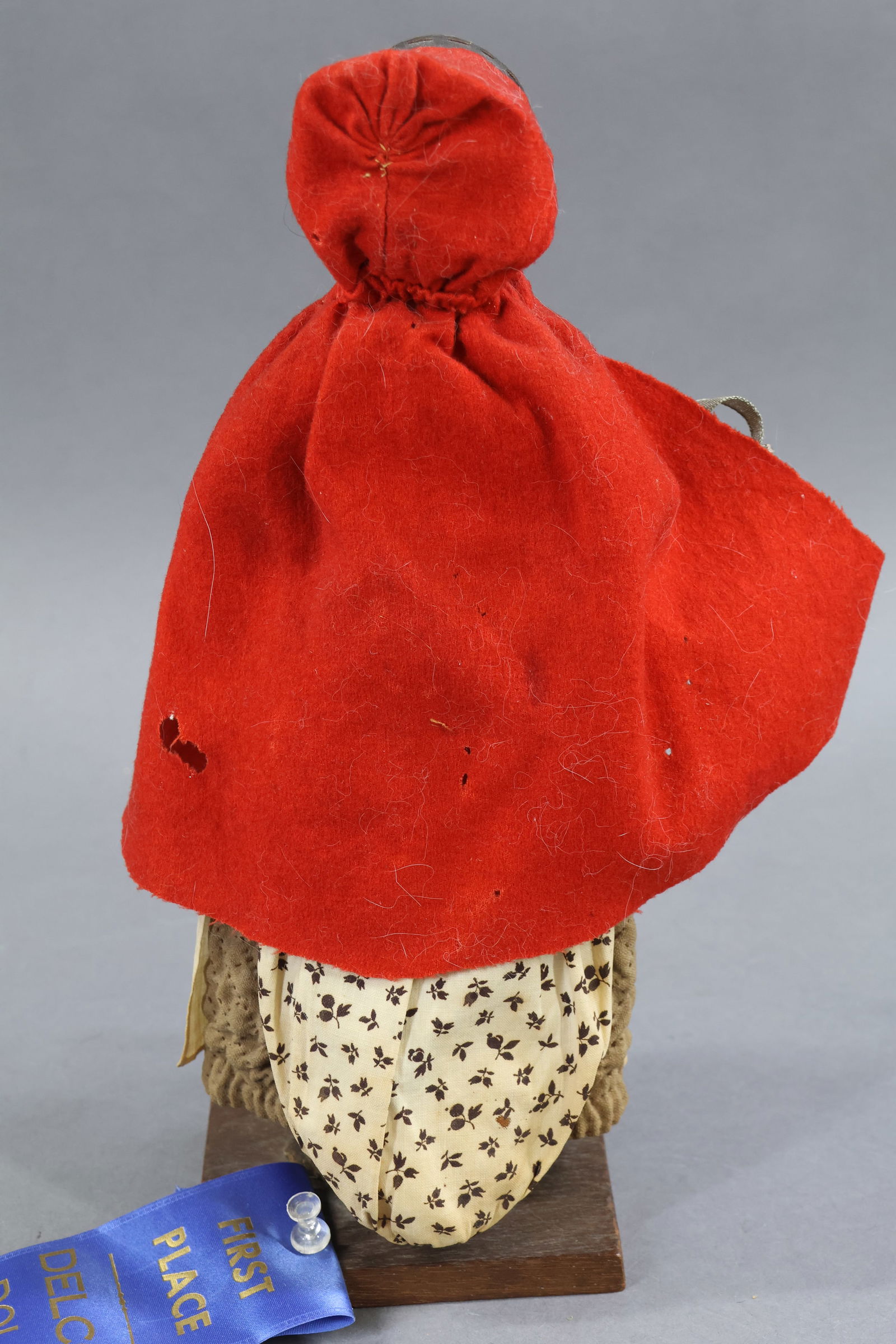 ANTIQUE PEDDLER. - 7