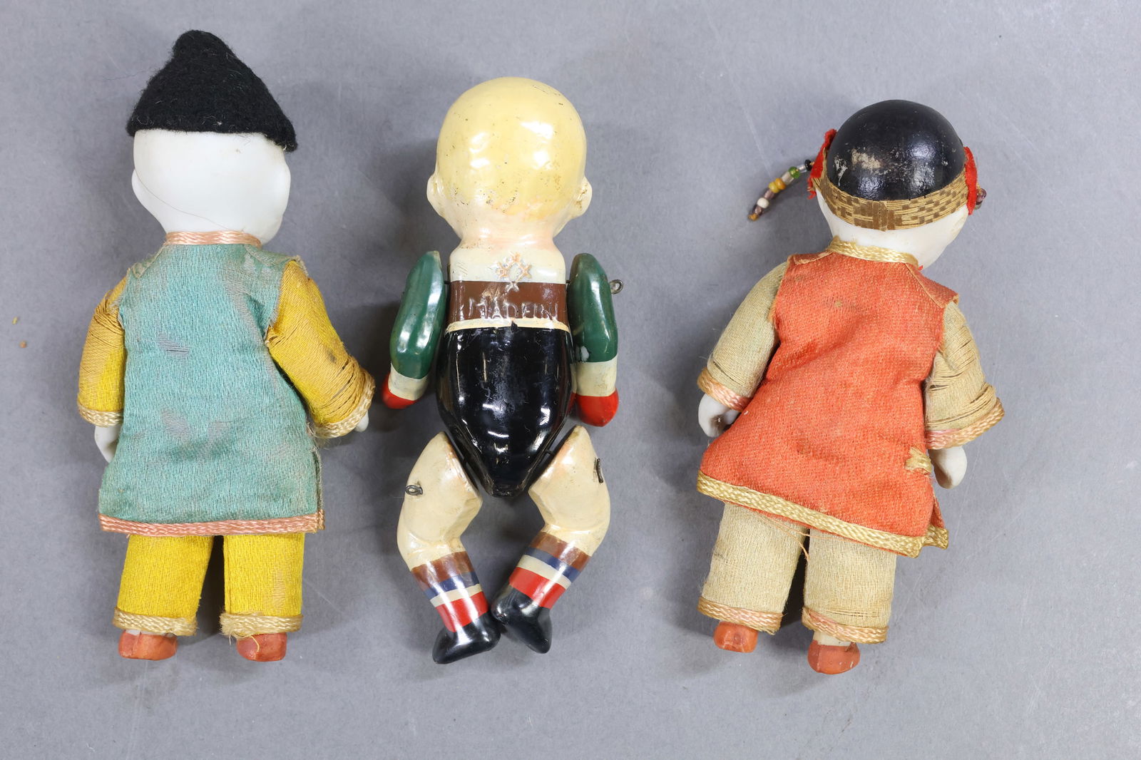 MINIATURES/DOLLS. - 10