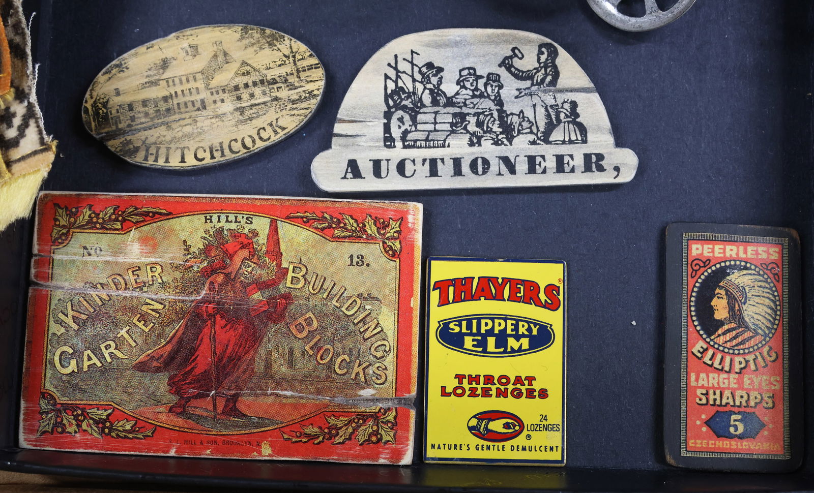 MINIATURES/DOLLS. - 4