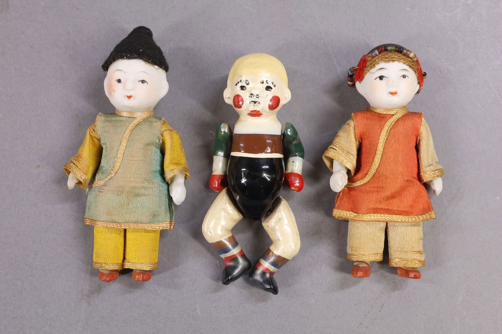 MINIATURES/DOLLS. - 9