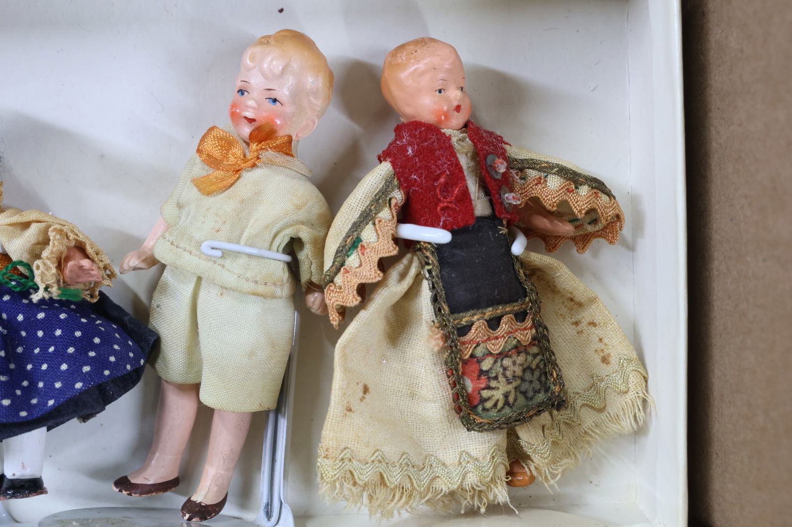 MINIATURES/DOLLS. - 10