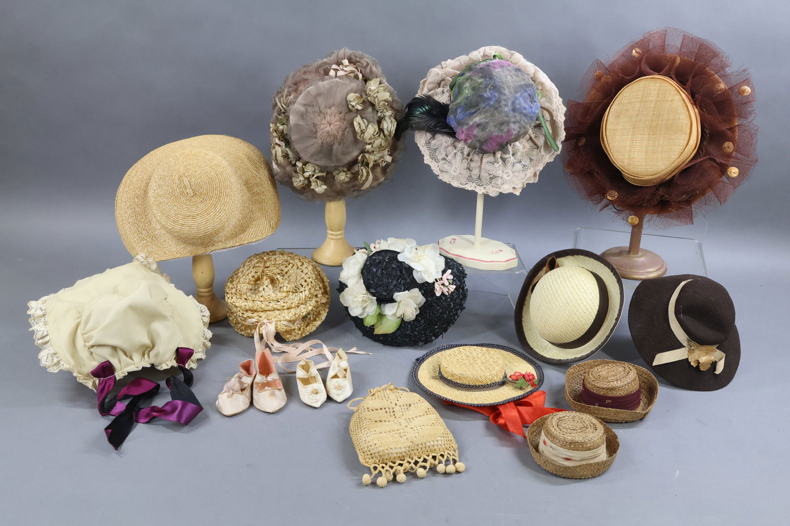 ANTIQUE CLOTHING, ACCESSORIES. (1 of 12)