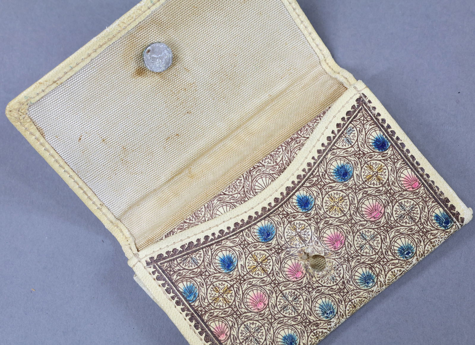 ANTIQUE CLOTHING, ACCESSORIES. - 11