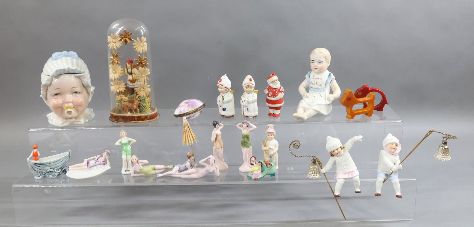 HOLIDAY/NOVELTIES. - 2