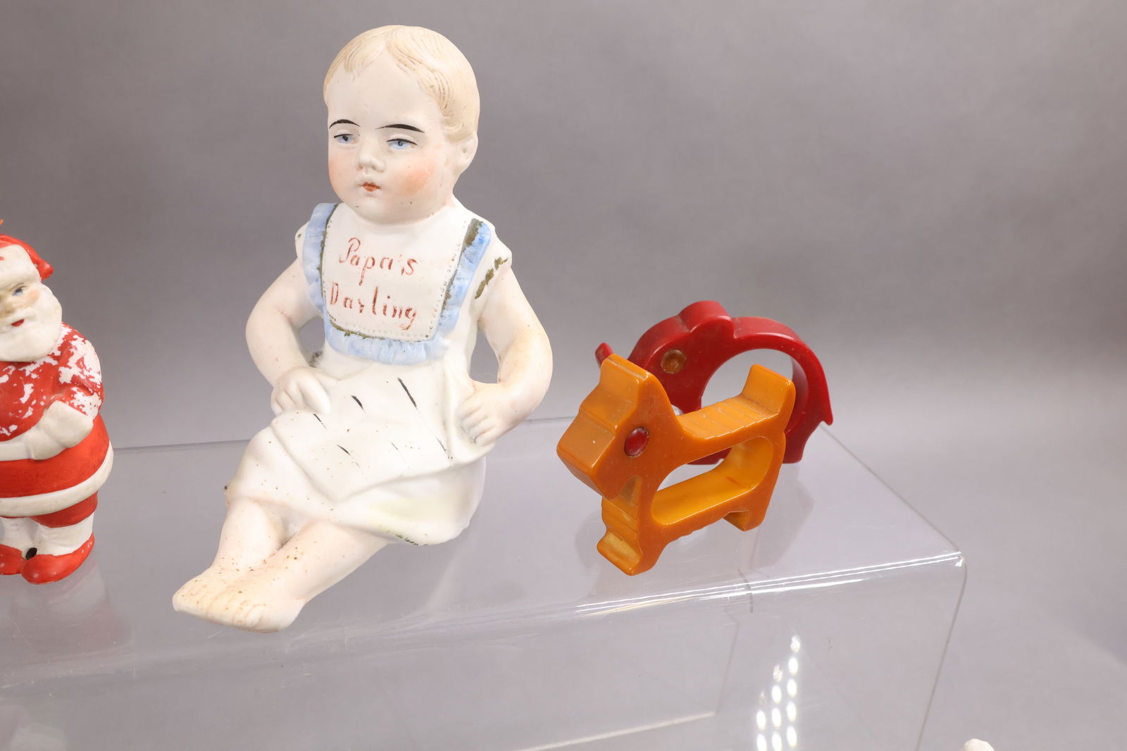 HOLIDAY/NOVELTIES. - 6