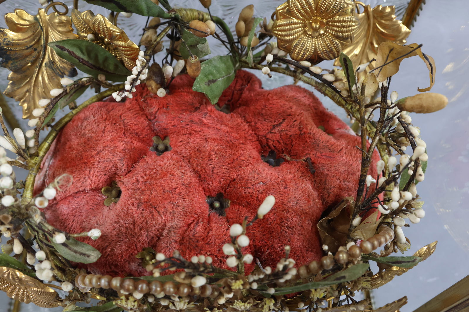 HOLIDAY/NOVELTIES. - 5