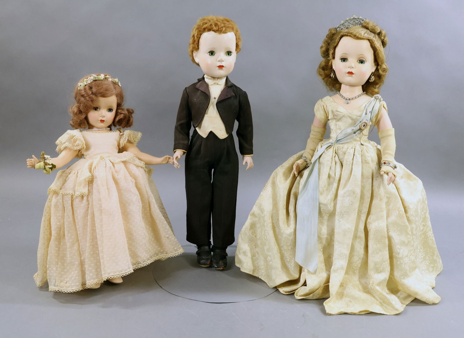 ROYAL DOLLS - MADAME ALEXANDER. (1 of 20)