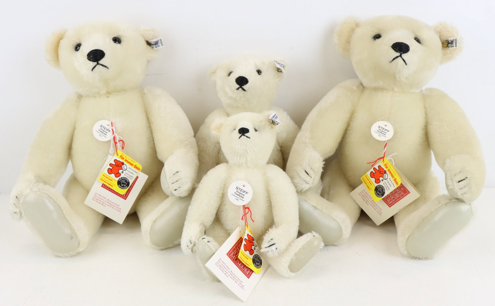 Steiff Teddy Bears (1 of 7)